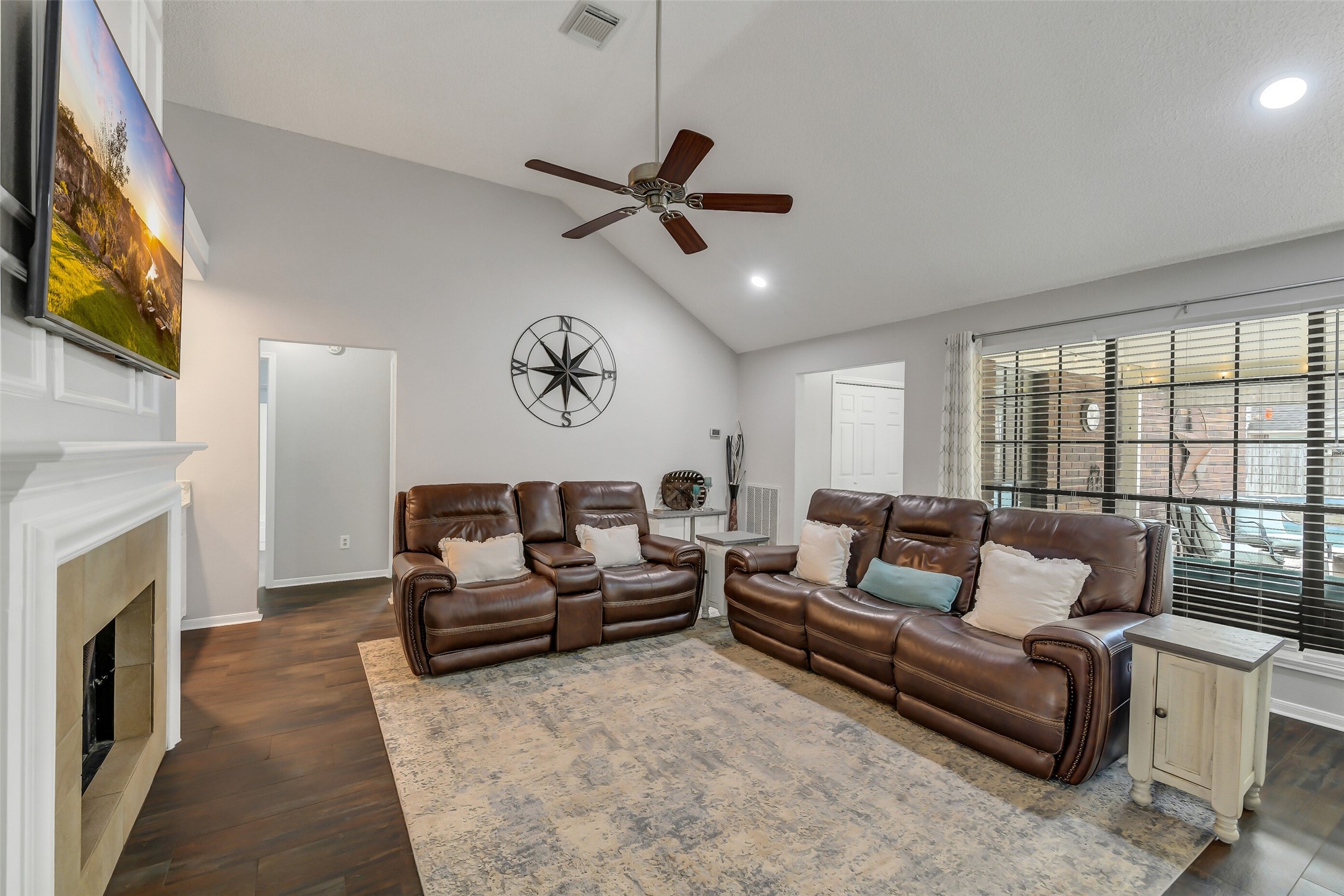 15403 Freestone Peach Lane Property Photo 11