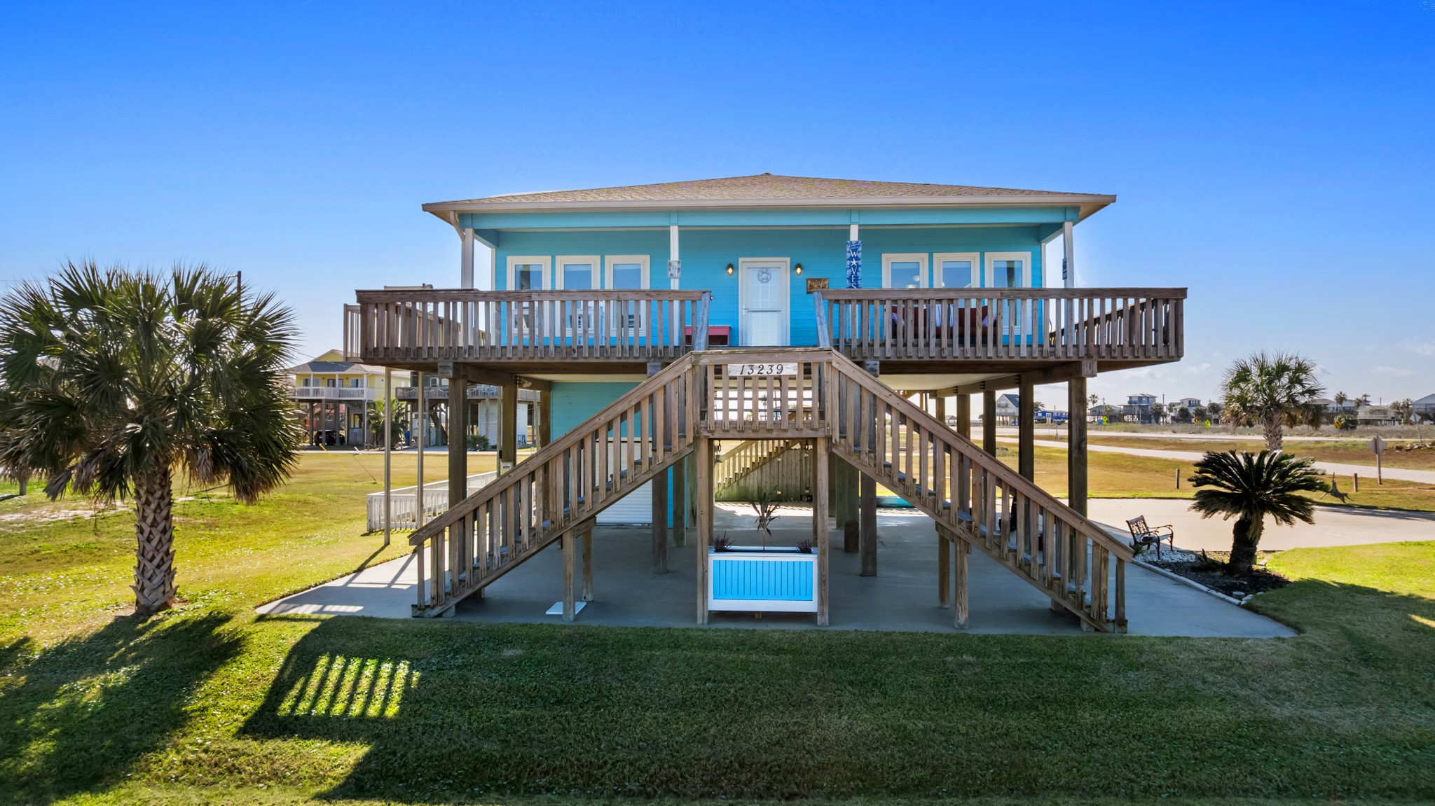 13239 Gulf Beach Drive Property Photo 1