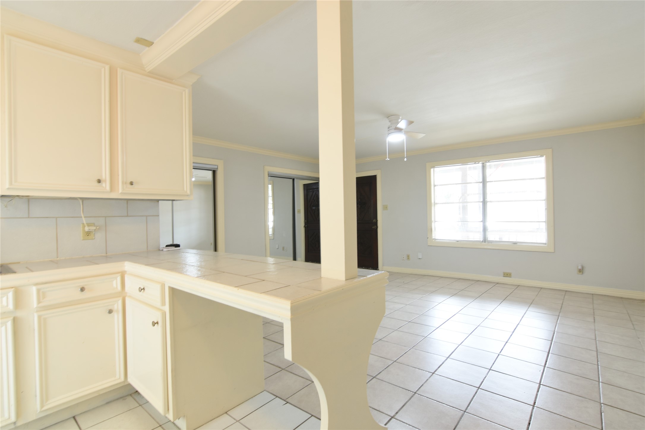613 Pacific Street 1 Property Photo 6
