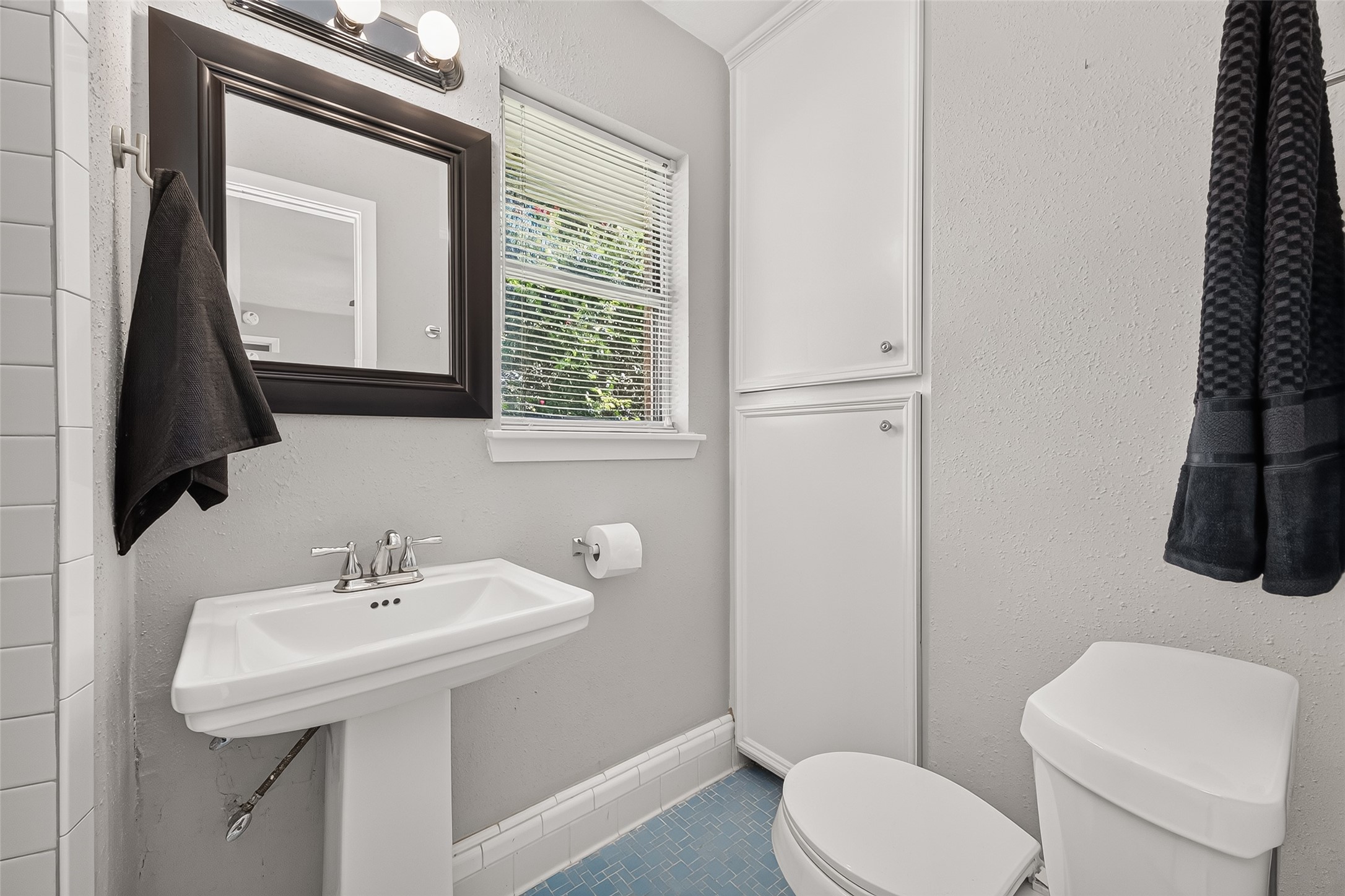 103 E Janisch Road Property Photo 9