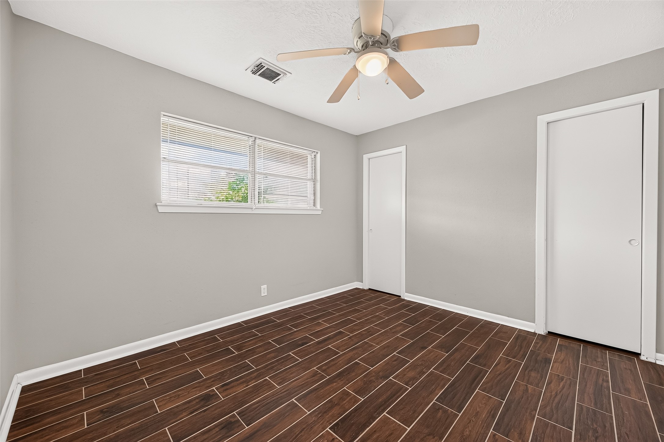 103 E Janisch Road Property Photo 10