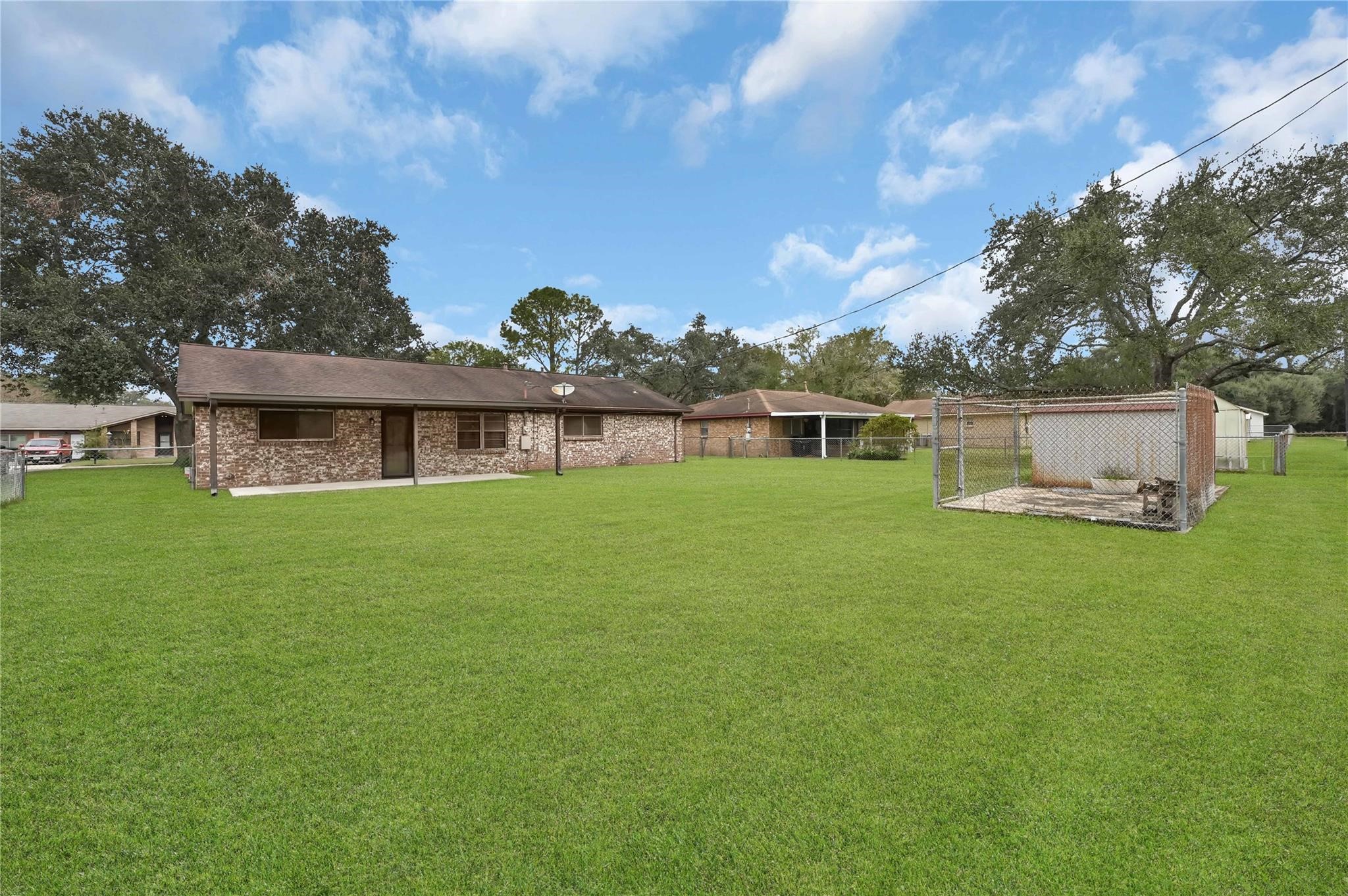 371 Windsor Square Property Photo 5