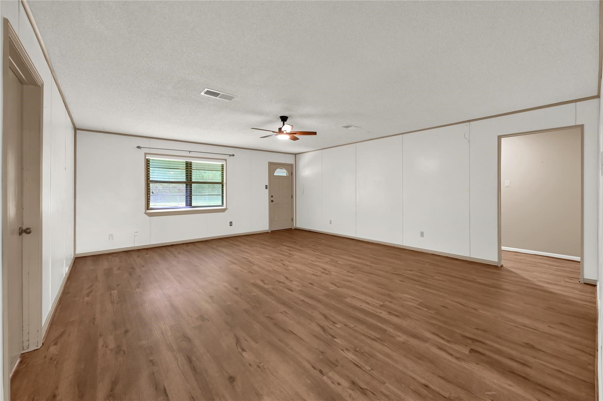 371 Windsor Square Property Photo 7