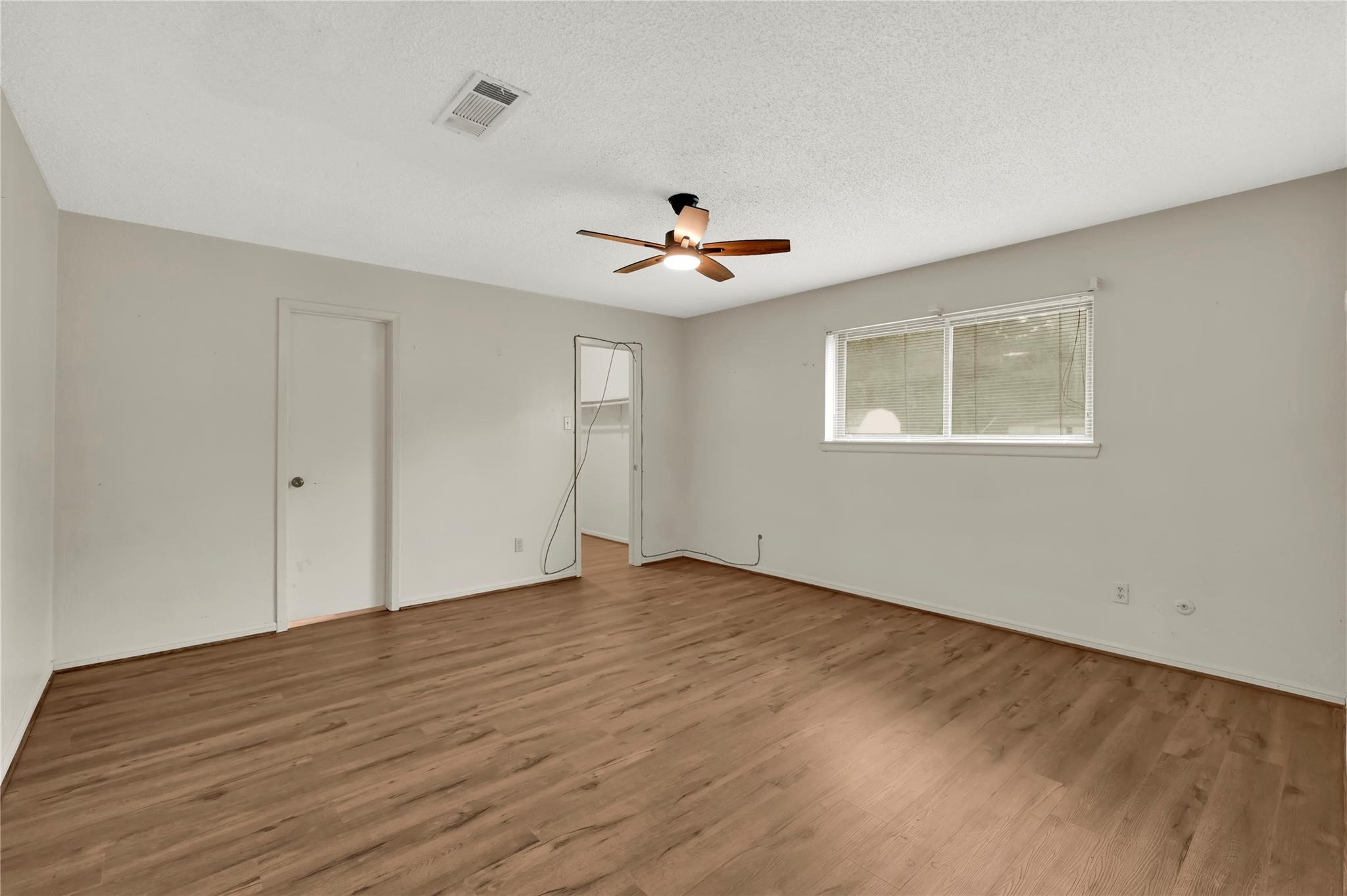 371 Windsor Square Property Photo 15