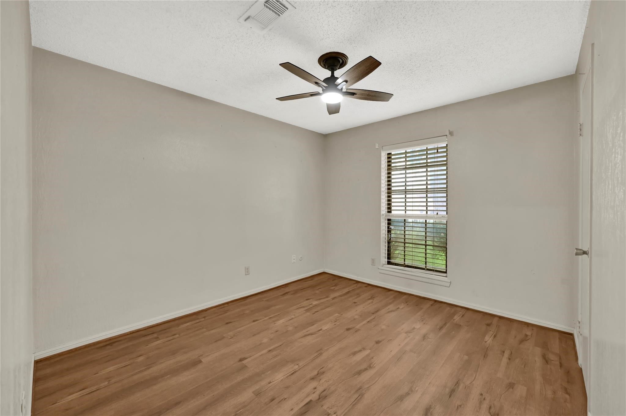 371 Windsor Square Property Photo 20