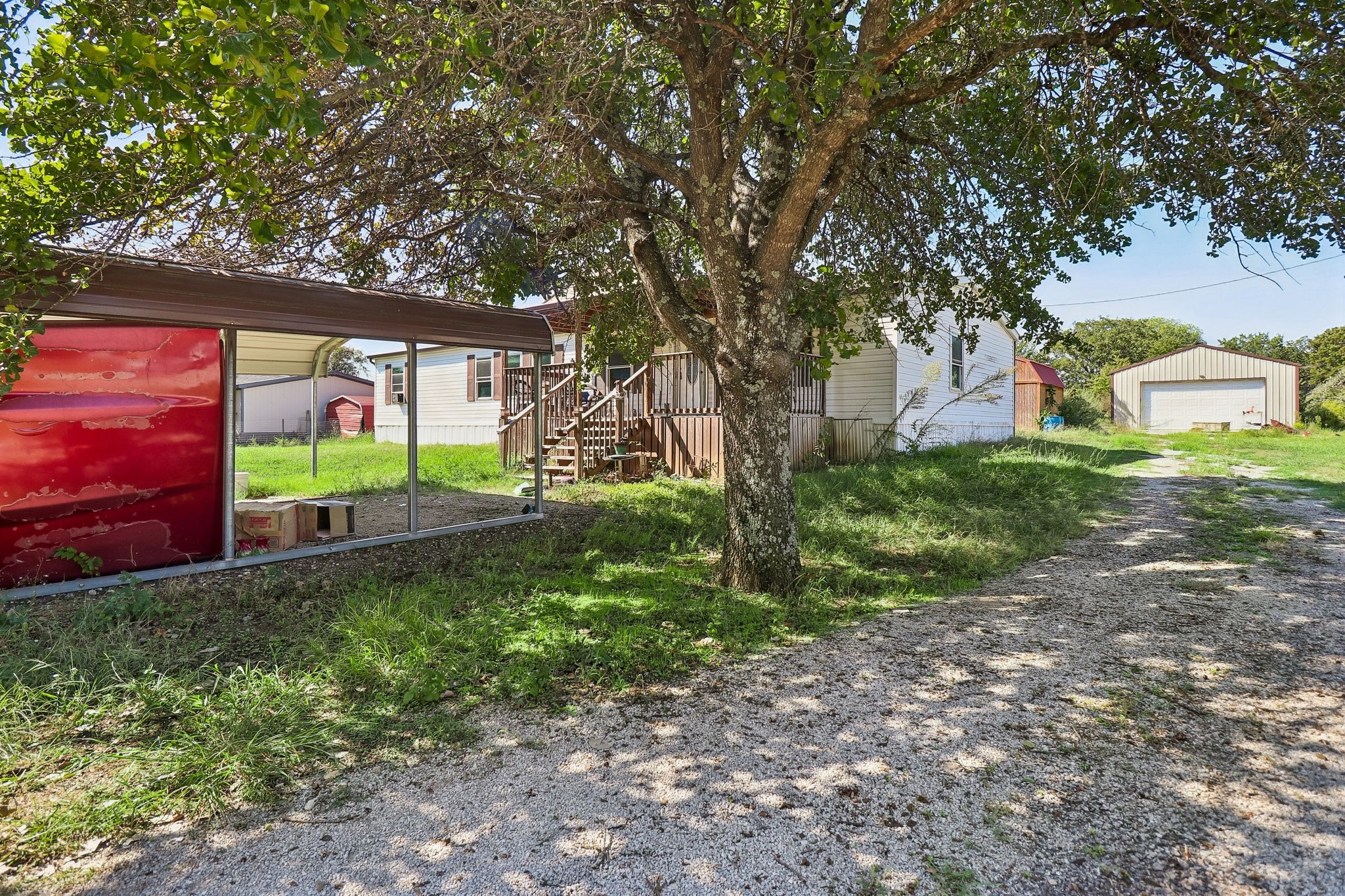 169 Lowrey Circle Property Photo 3