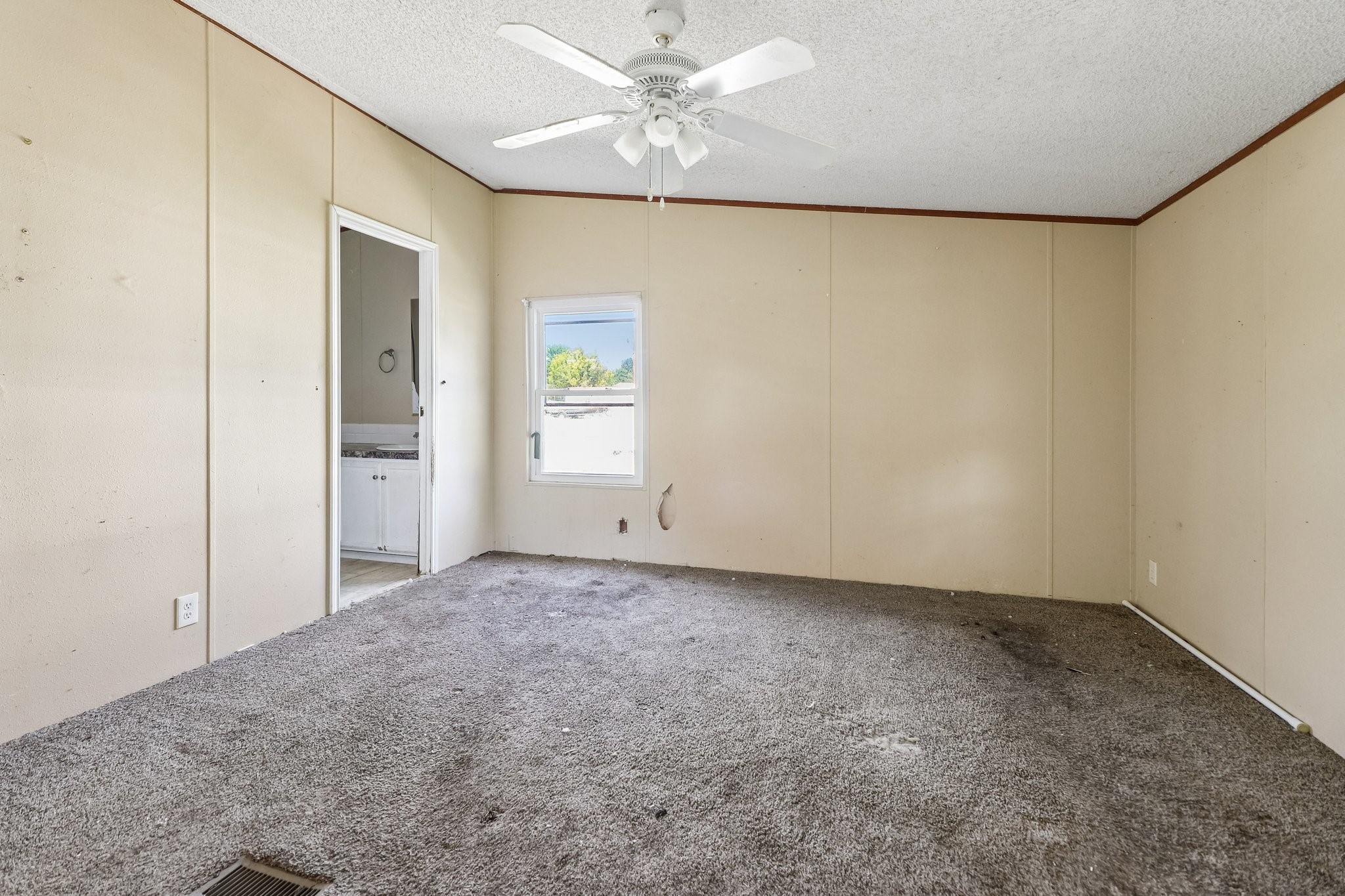 169 Lowrey Circle Property Photo 9