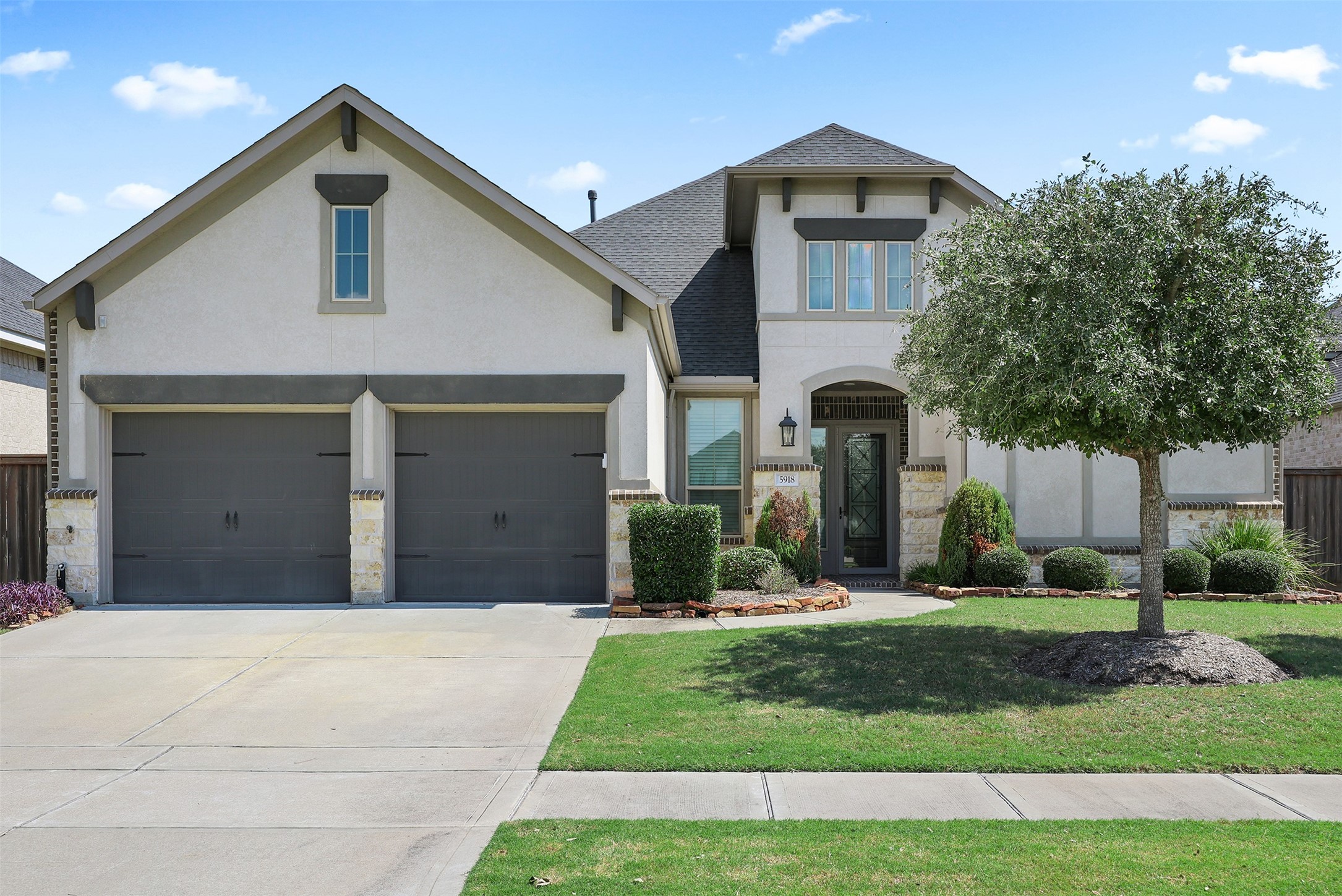 5918 Wedgewood Heights Way Property Photo 1