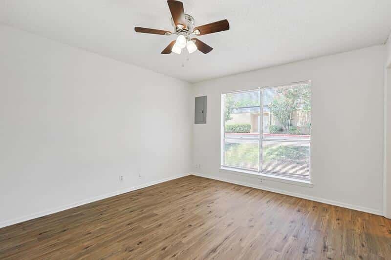 313-319 Rose St Property Photo 10