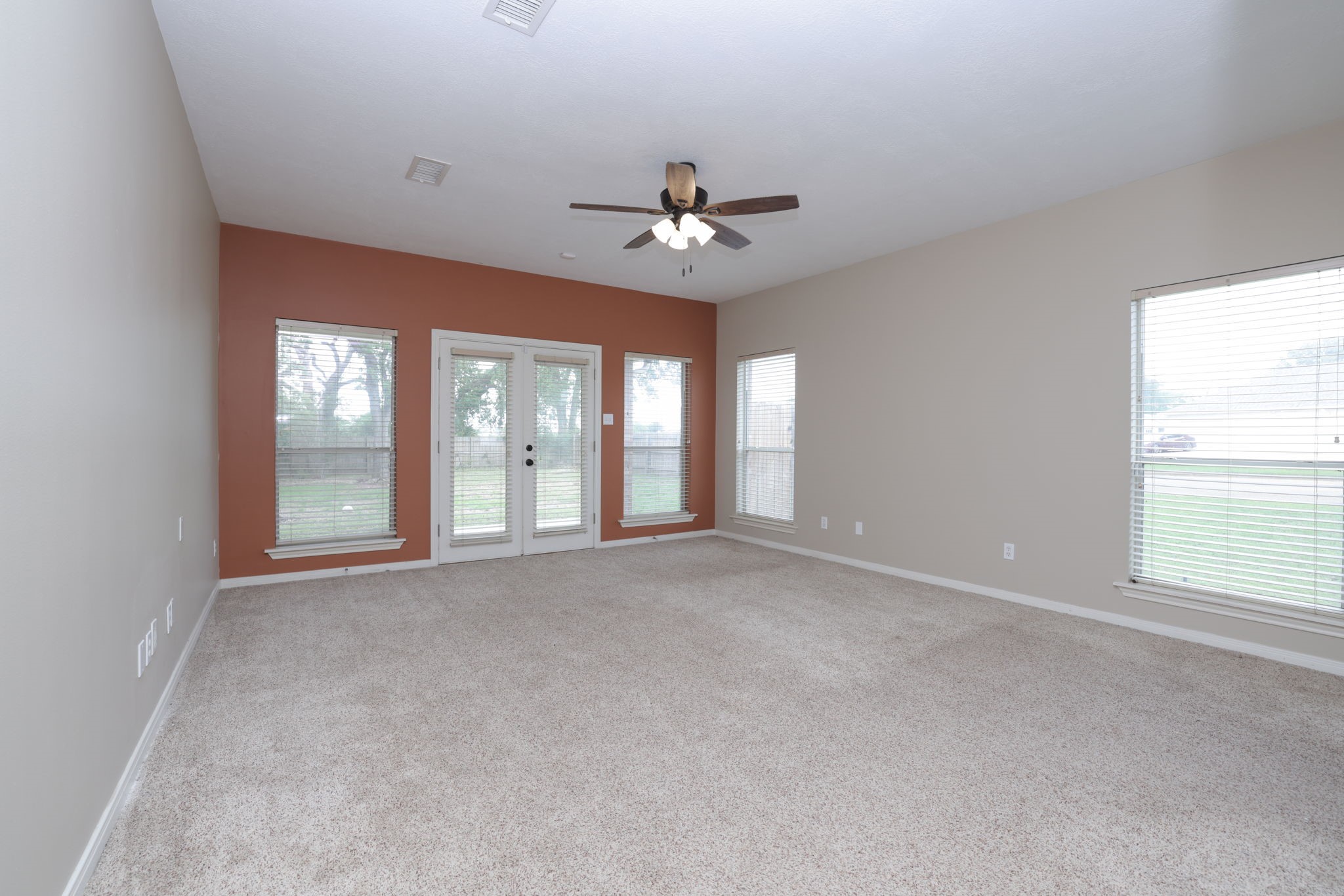 105 Lawrence Marshall Dr Property Photo 20