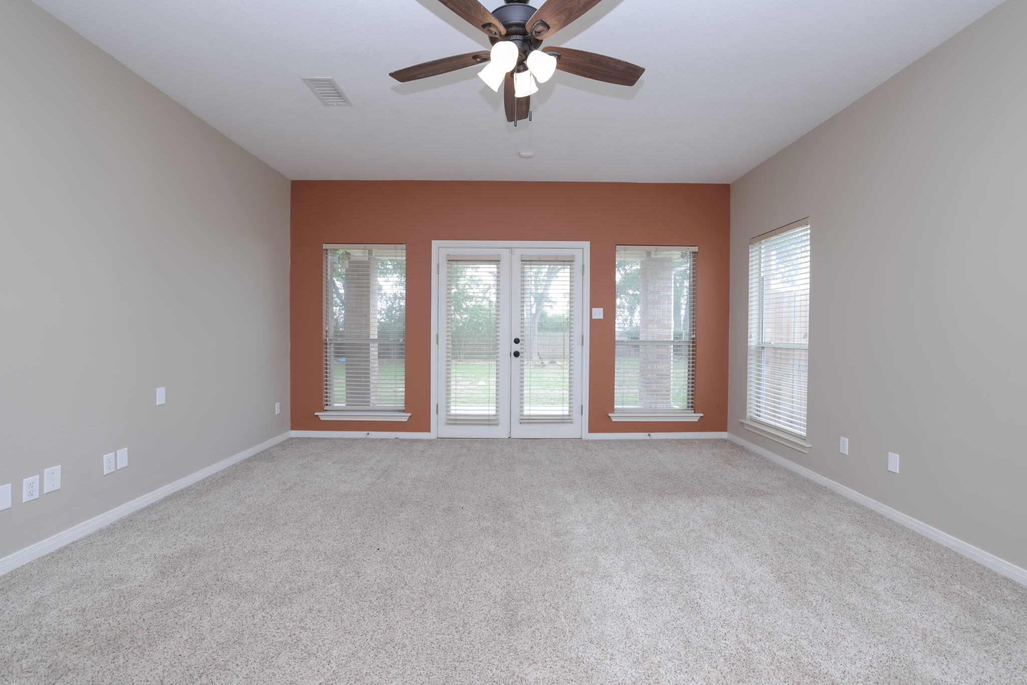 105 Lawrence Marshall Dr Property Photo 22