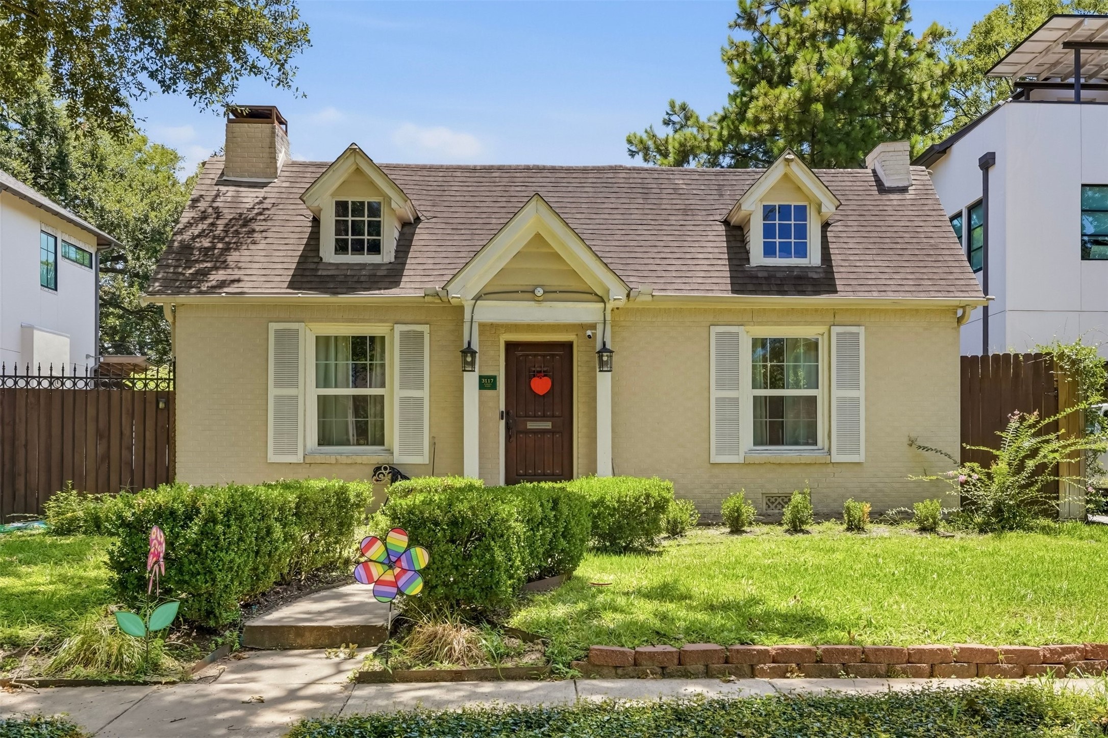 3117 Albans Road Property Photo 1