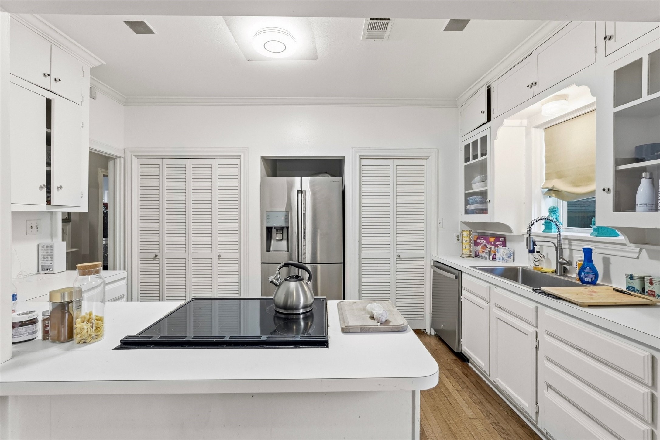 3117 Albans Road Property Photo 13