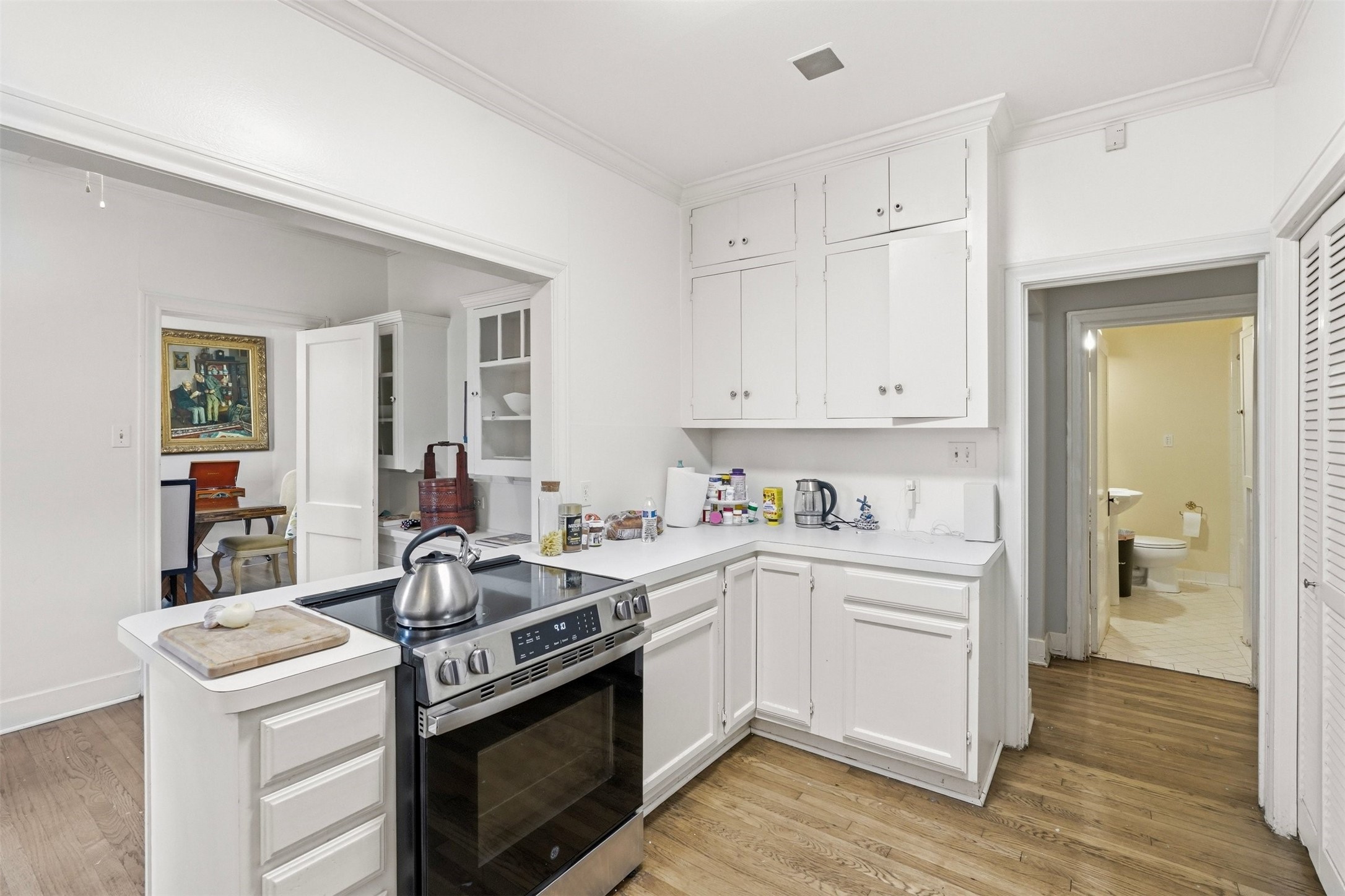 3117 Albans Road Property Photo 14