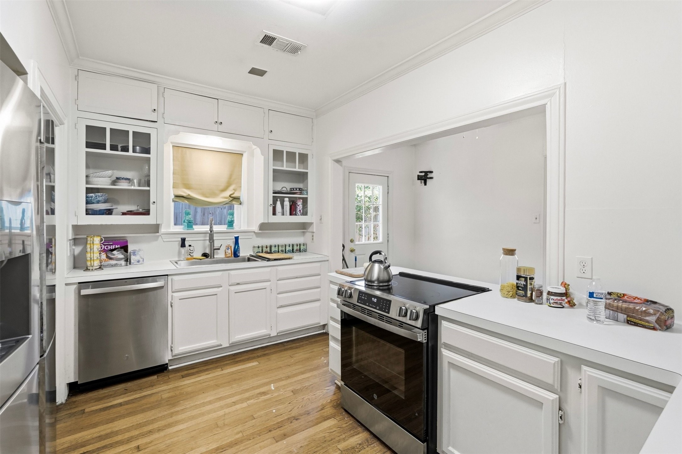 3117 Albans Road Property Photo 15