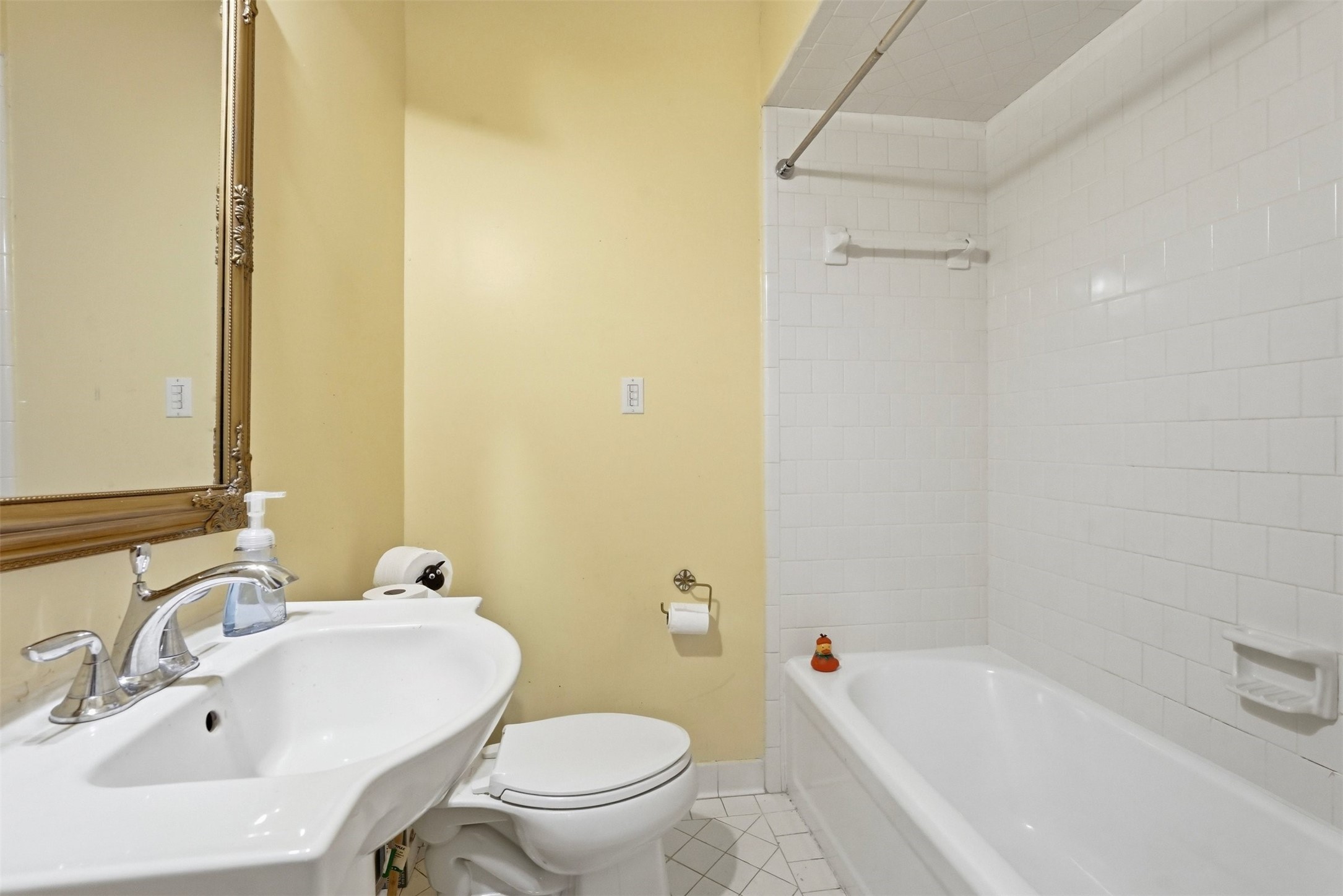 3117 Albans Road Property Photo 17