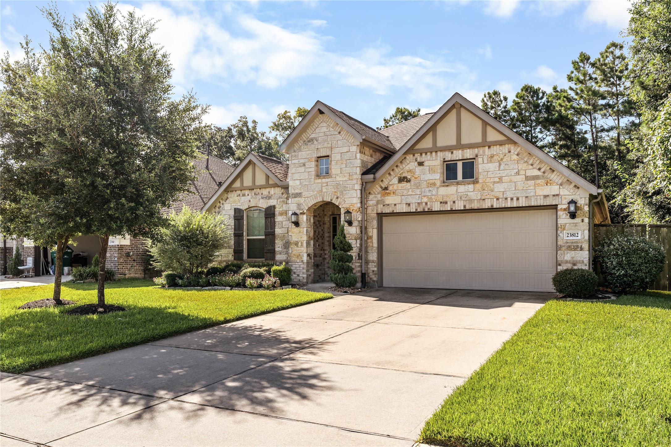 23812 Brenta Valley Drive Property Photo 1