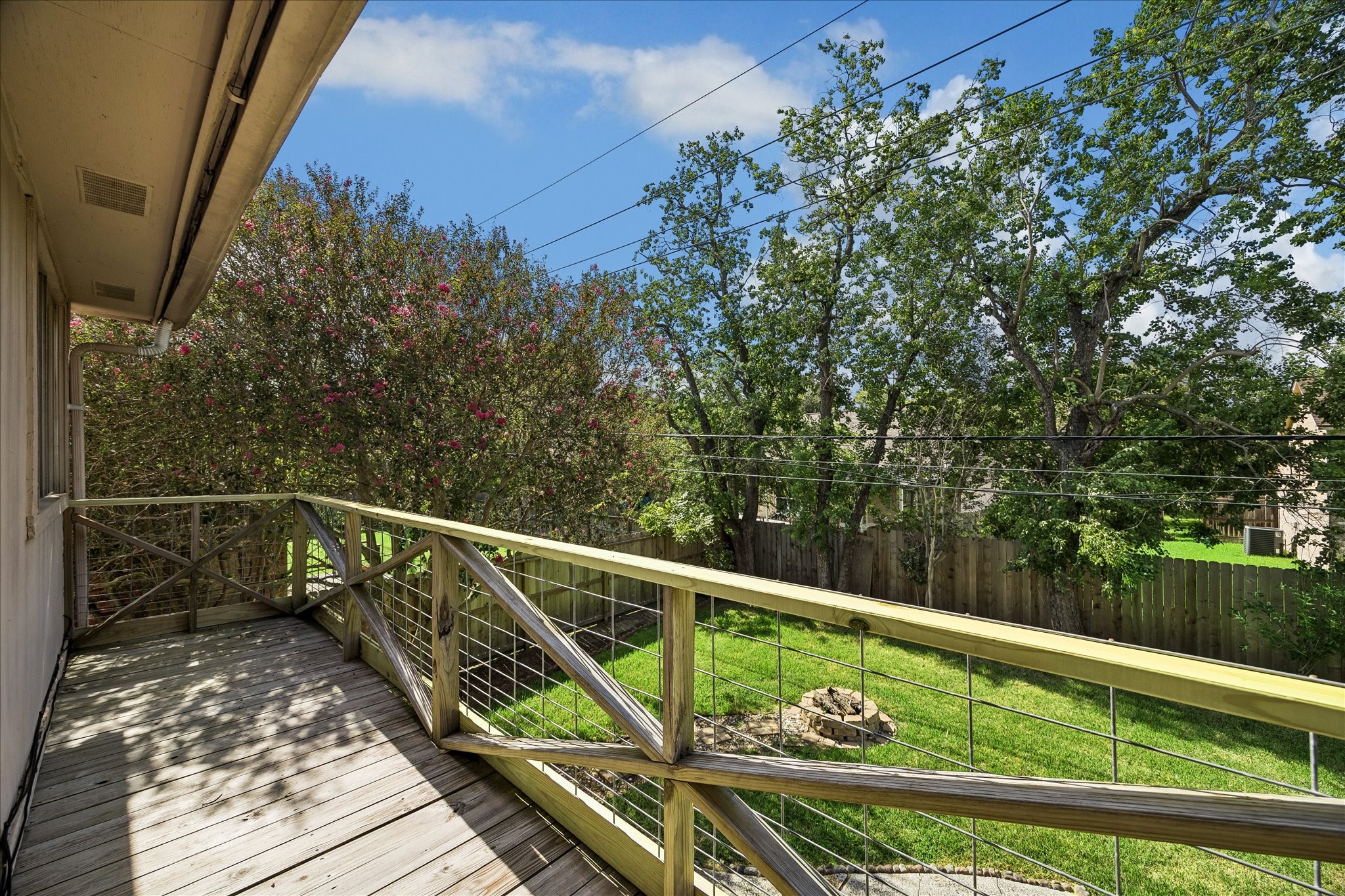 813 Lakeview Drive Property Photo 24