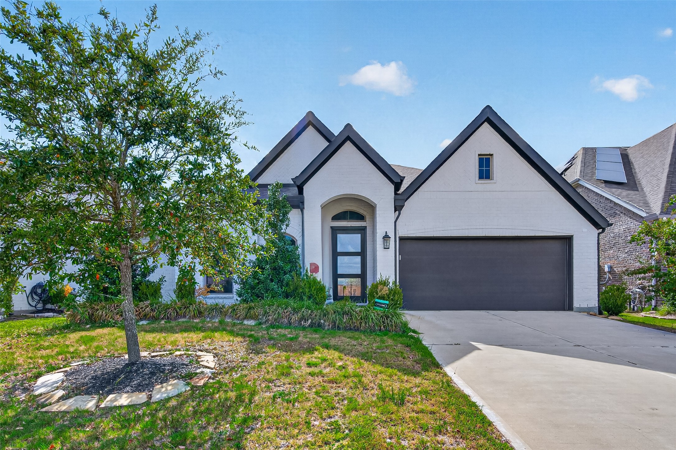 7211 Sylvan Birch Trail Property Photo 1