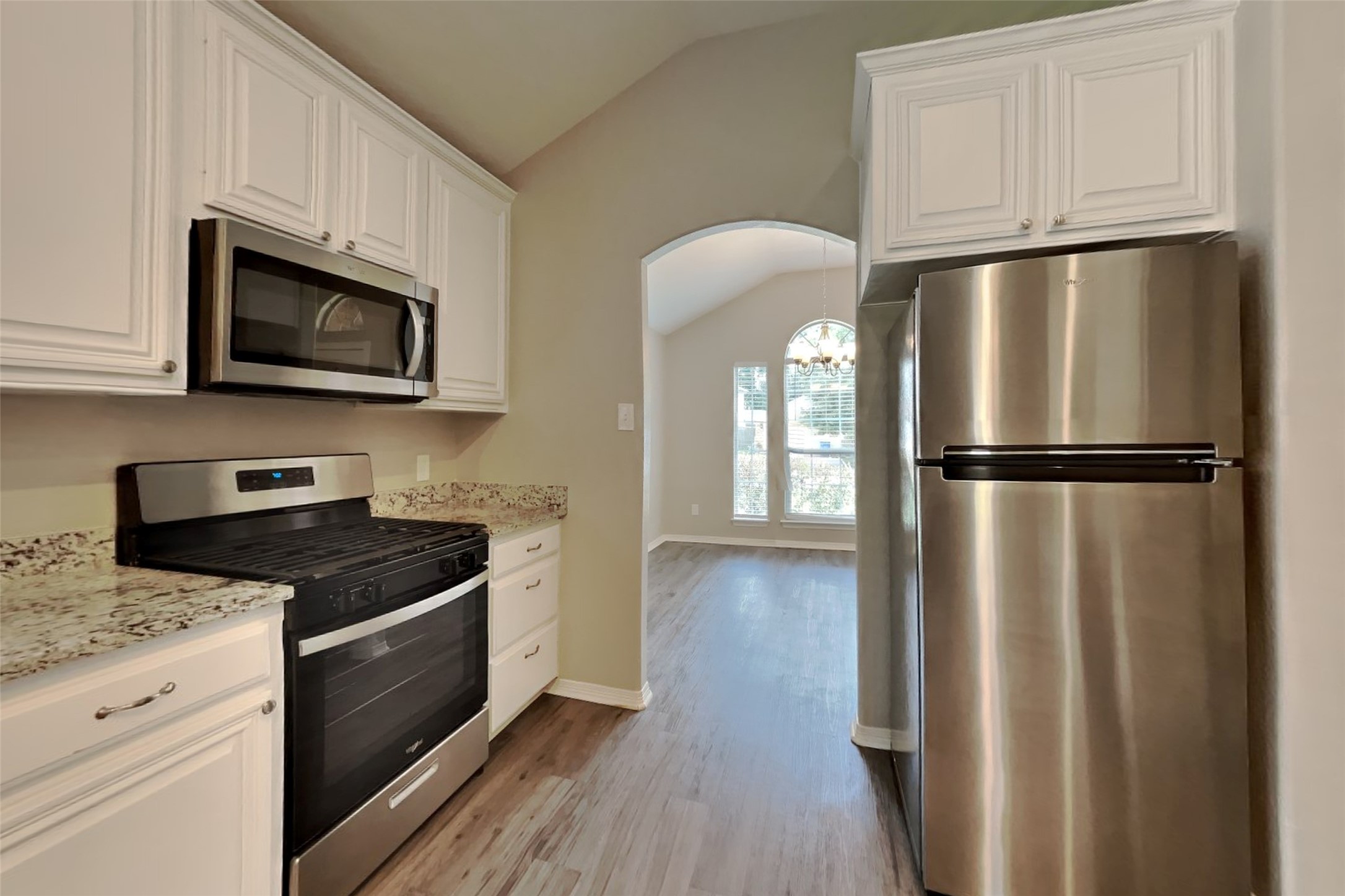 8307 Silver Lure Drive Property Photo 4