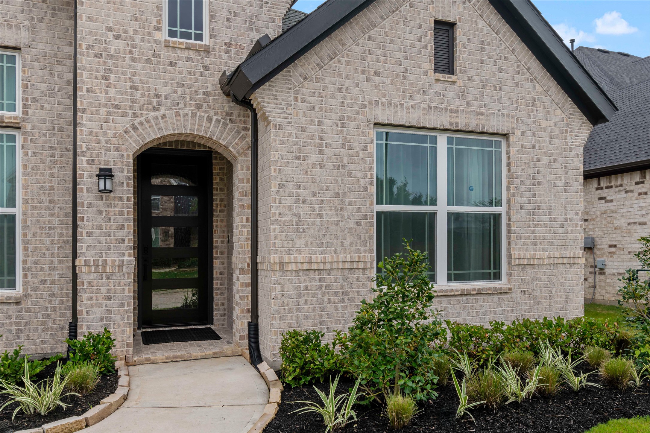7327 Sunny Oak Lane Property Photo 2