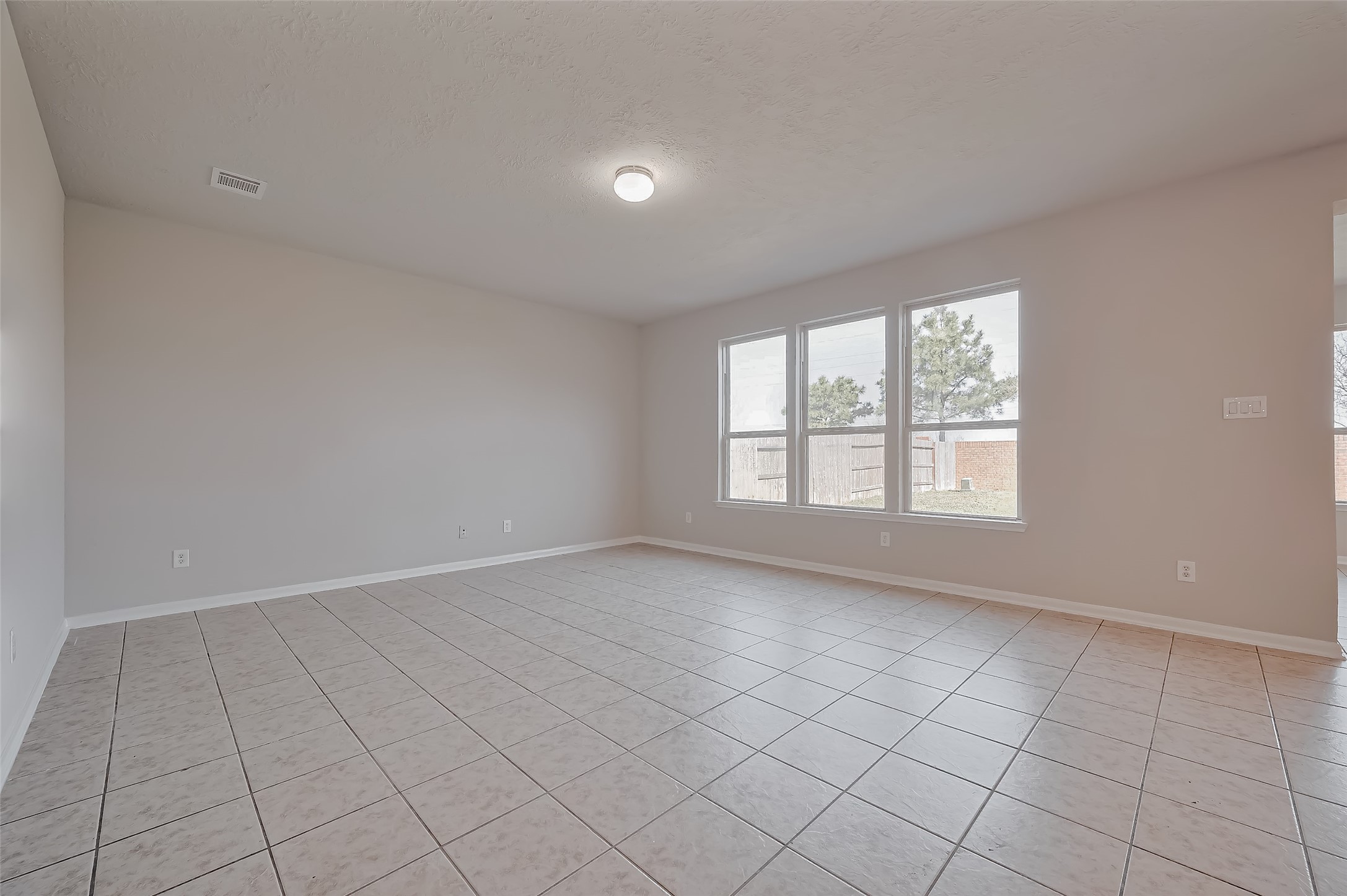 24114 Morrison Lane Property Photo 6