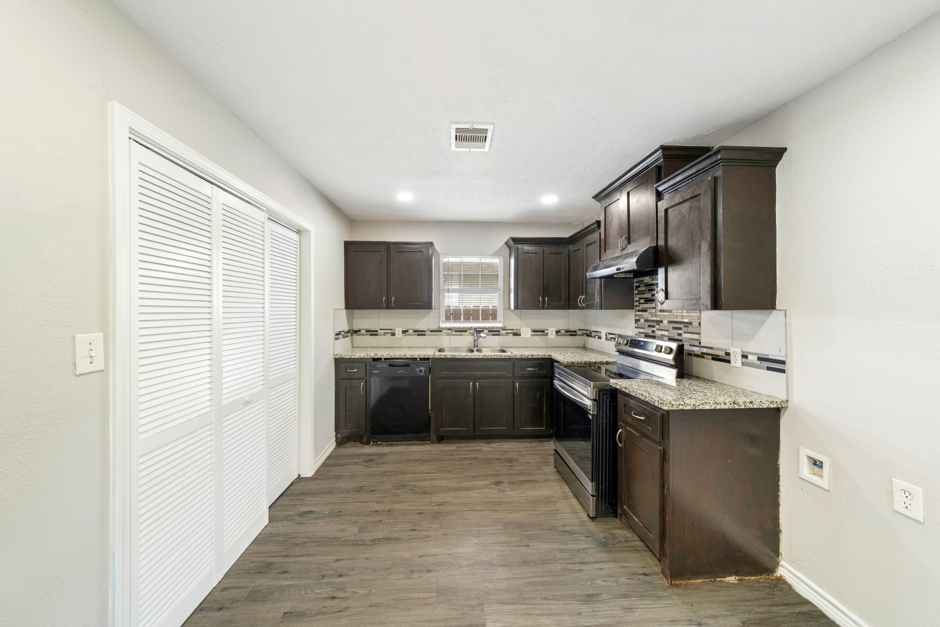 3561 Nathaniel Brown Street Property Photo 5