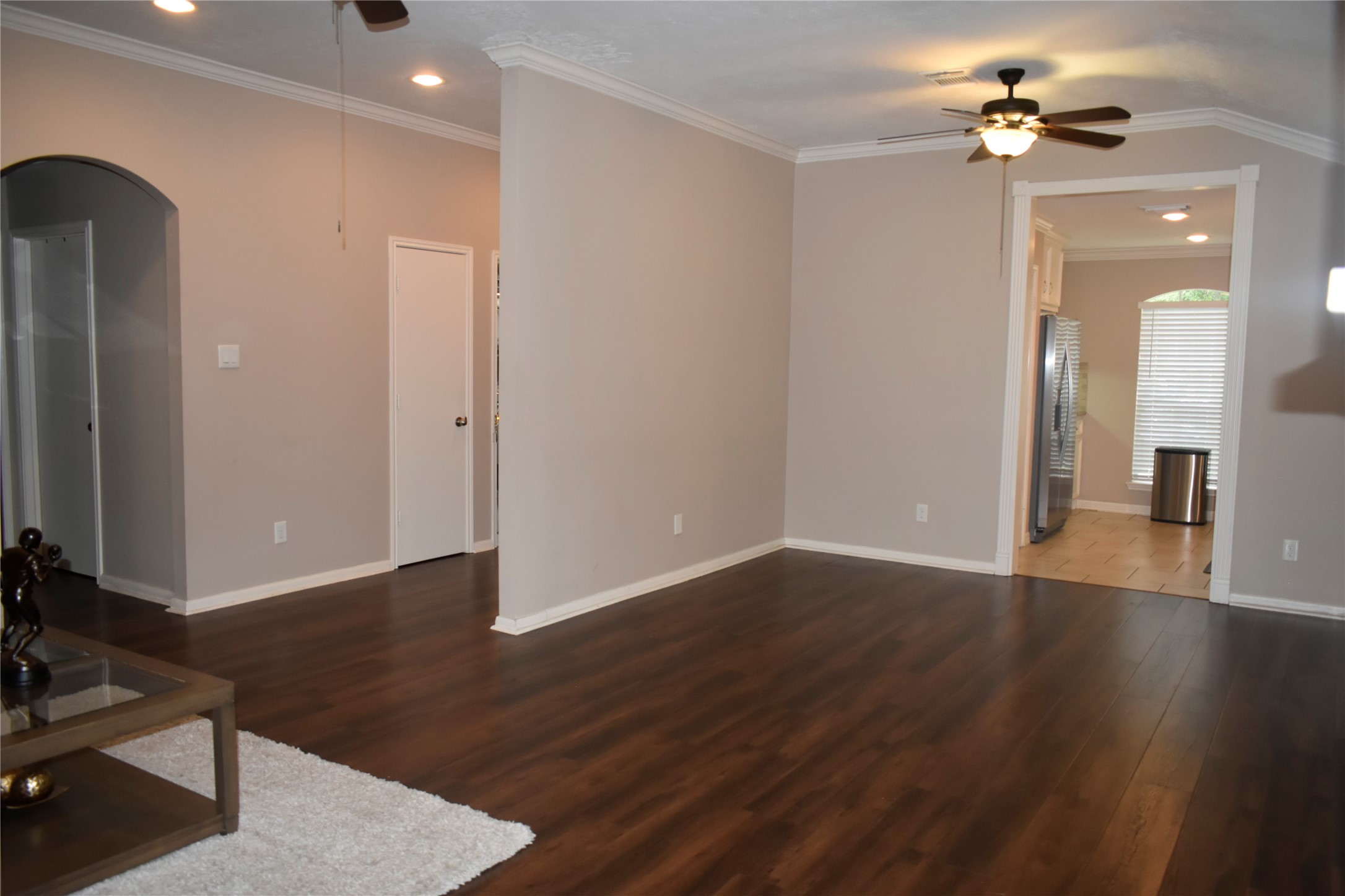 10519 N Newpark Drive Property Photo 3