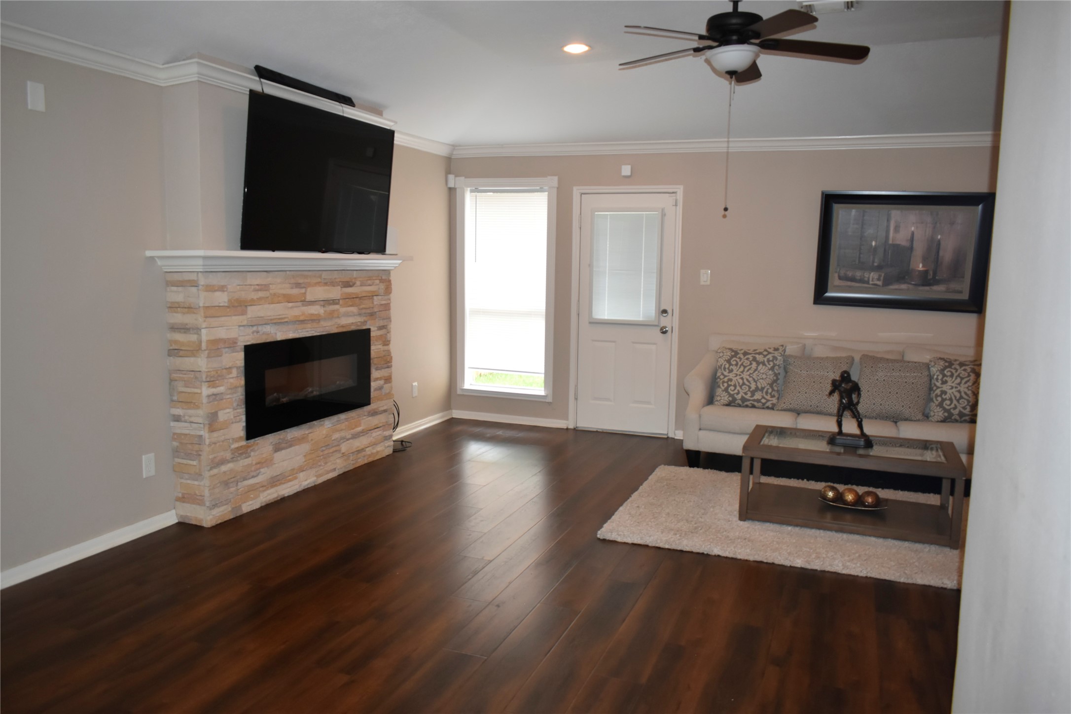 10519 N Newpark Drive Property Photo 4