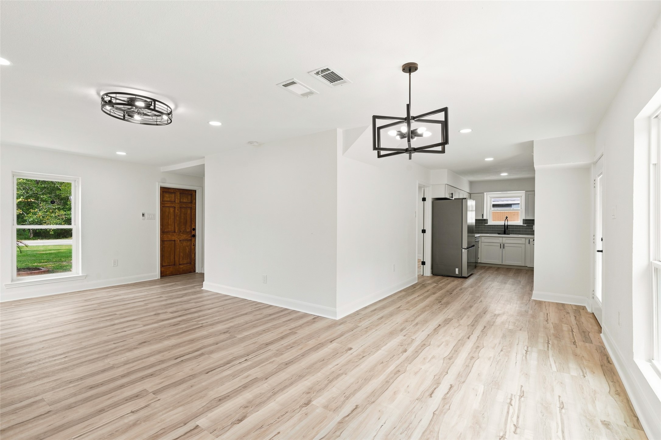 12217 Pine Lane Property Photo 11