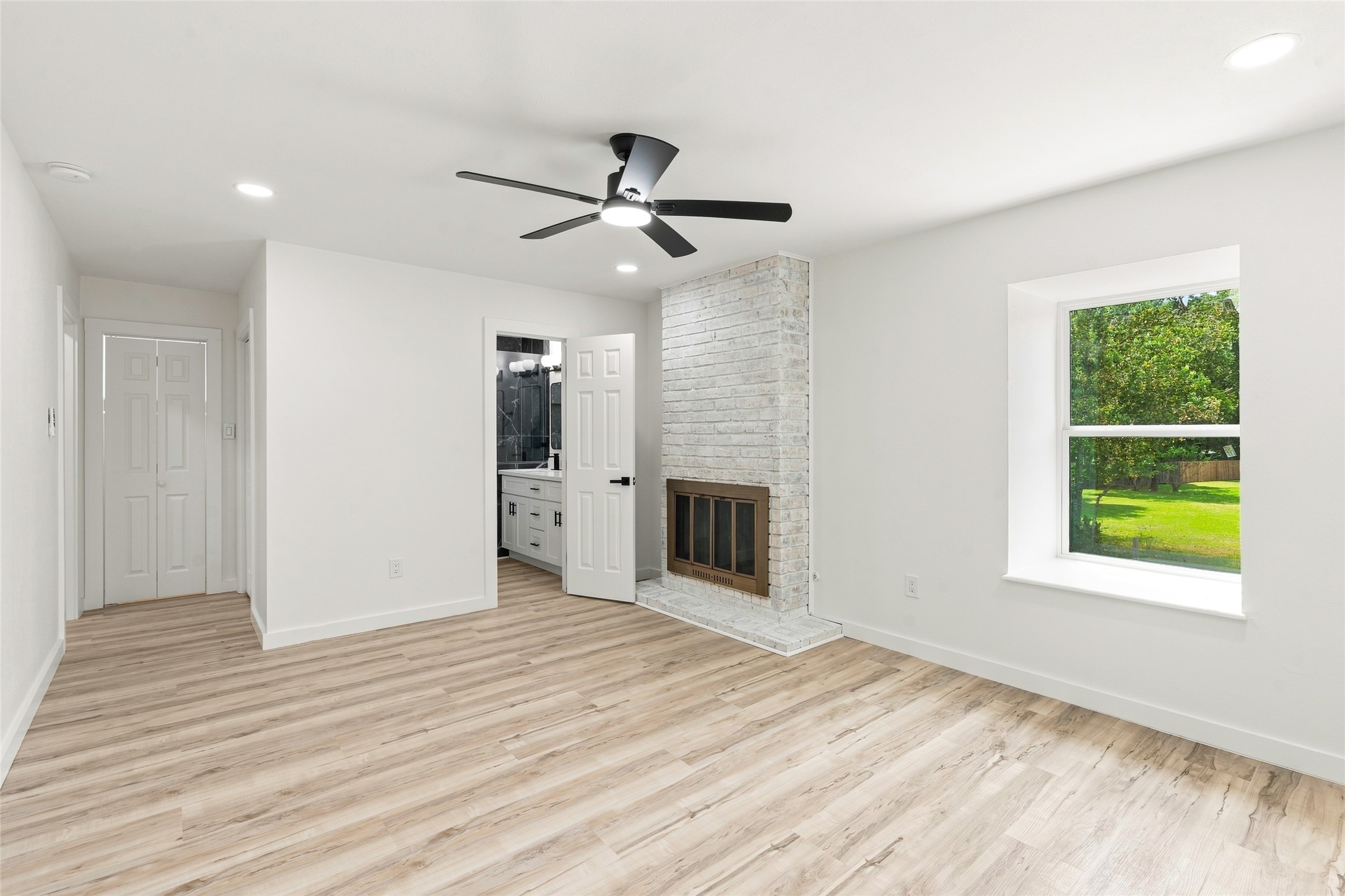 12217 Pine Lane Property Photo 24