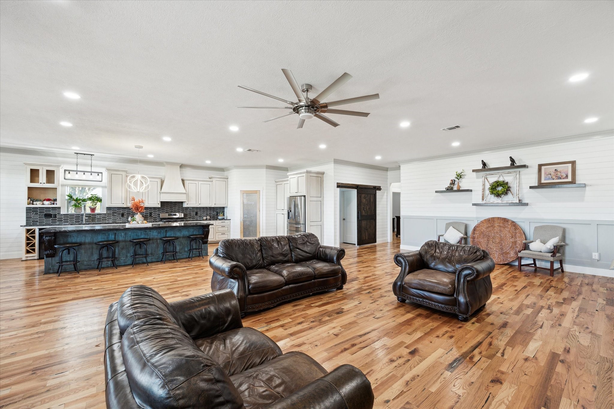 11234 N Loop Road Property Photo 12