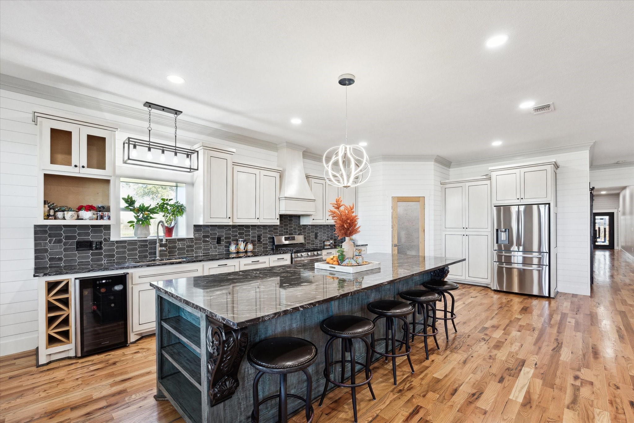 11234 N Loop Road Property Photo 13