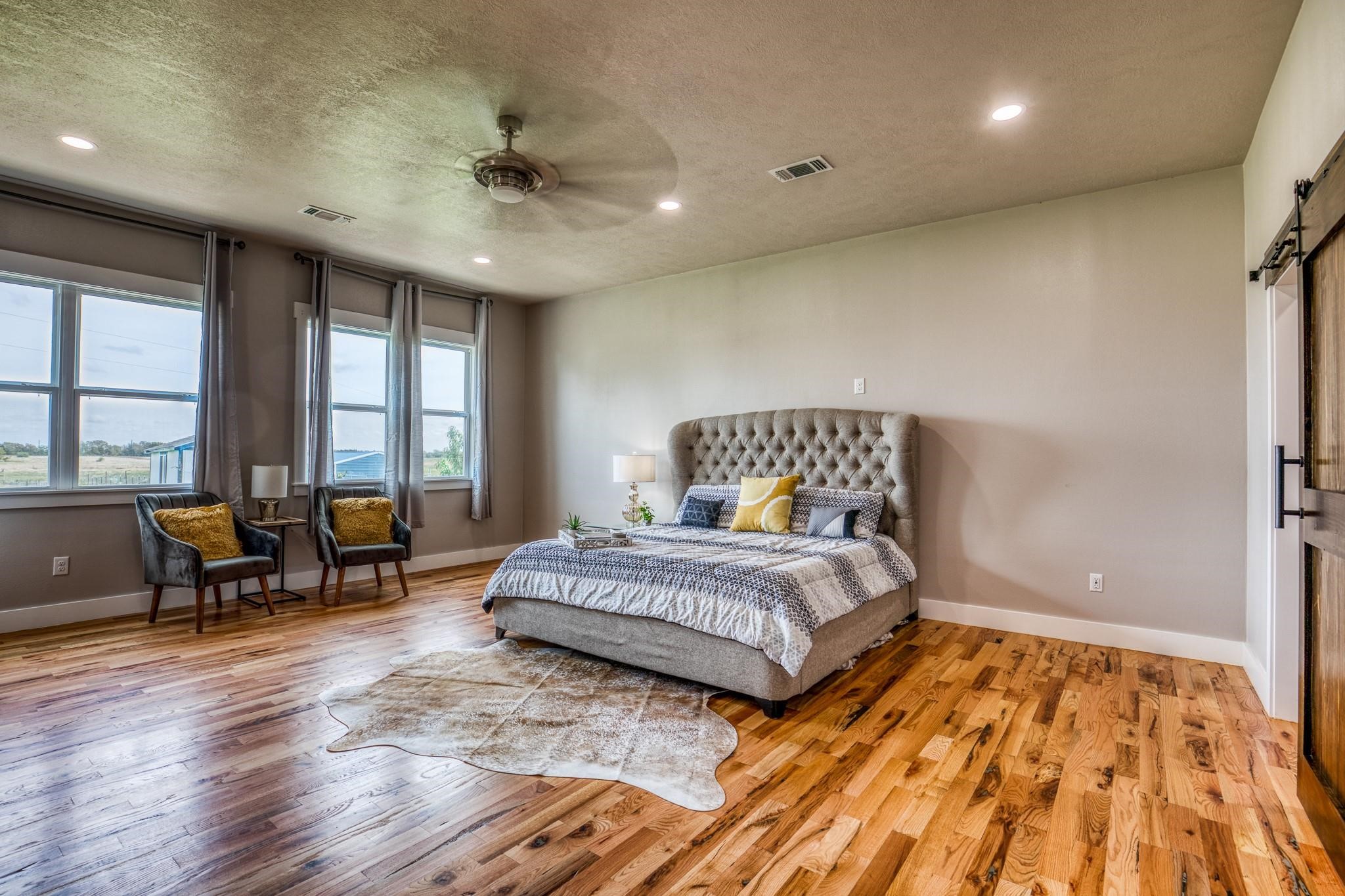 11234 N Loop Road Property Photo 16