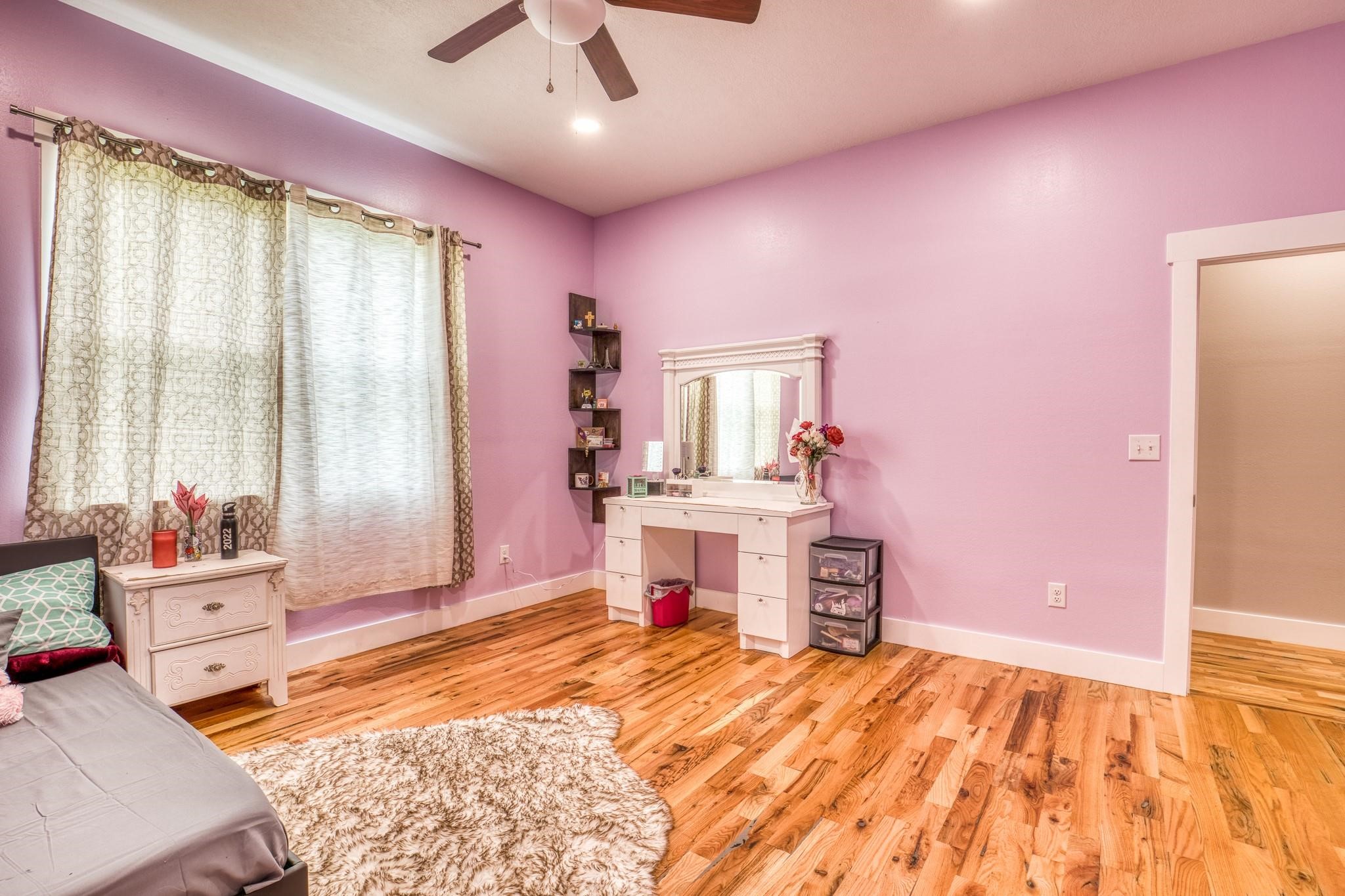 11234 N Loop Road Property Photo 23
