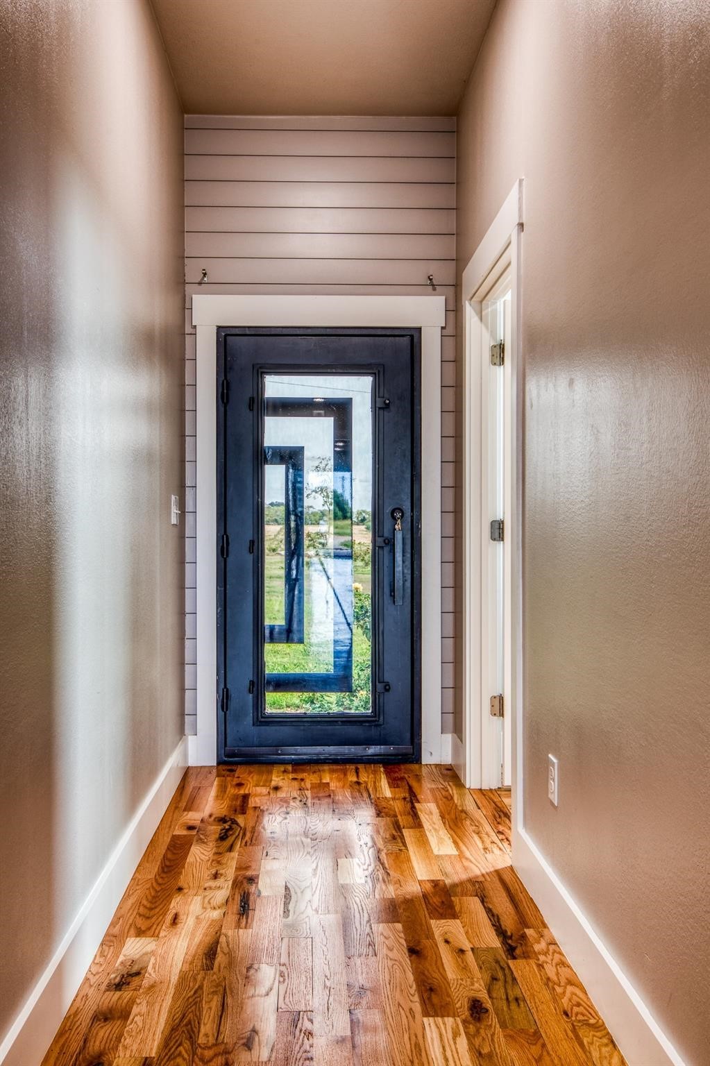 11234 N Loop Road Property Photo 24