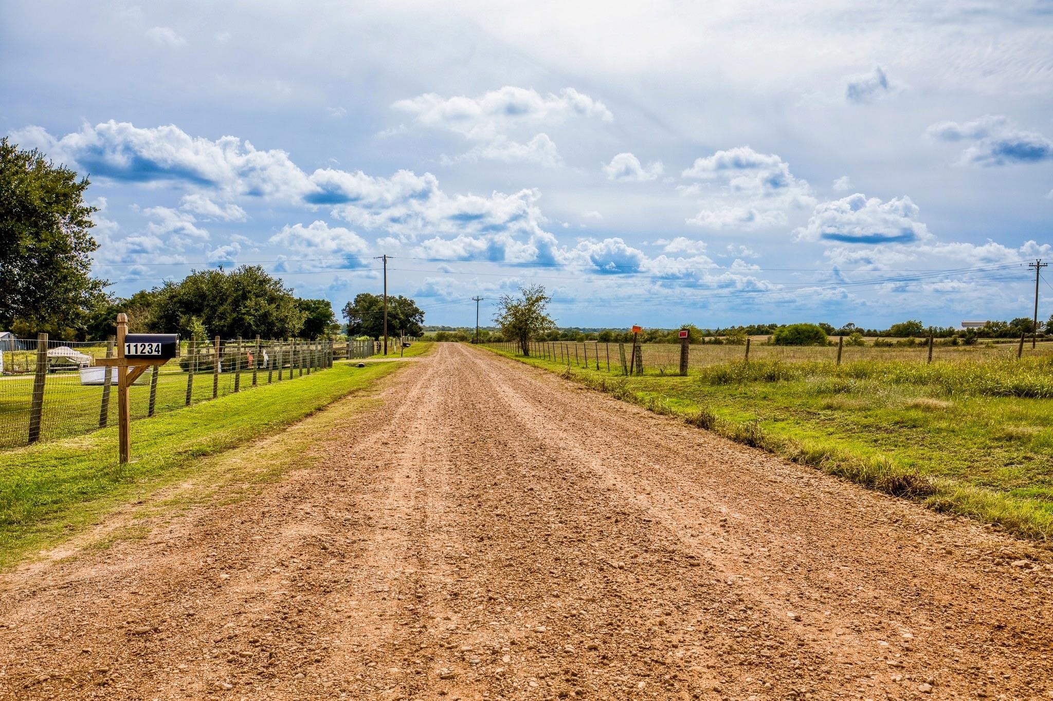 11234 N Loop Road Property Photo 43