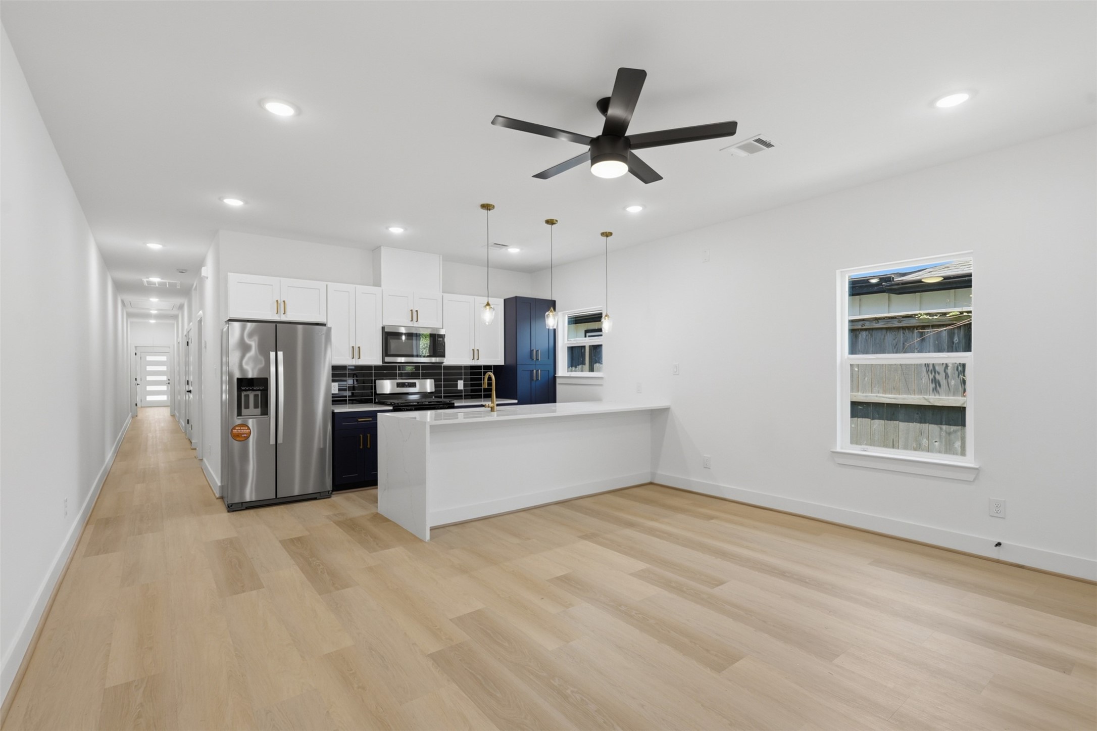 5921 Mountwood Street B Property Photo 6