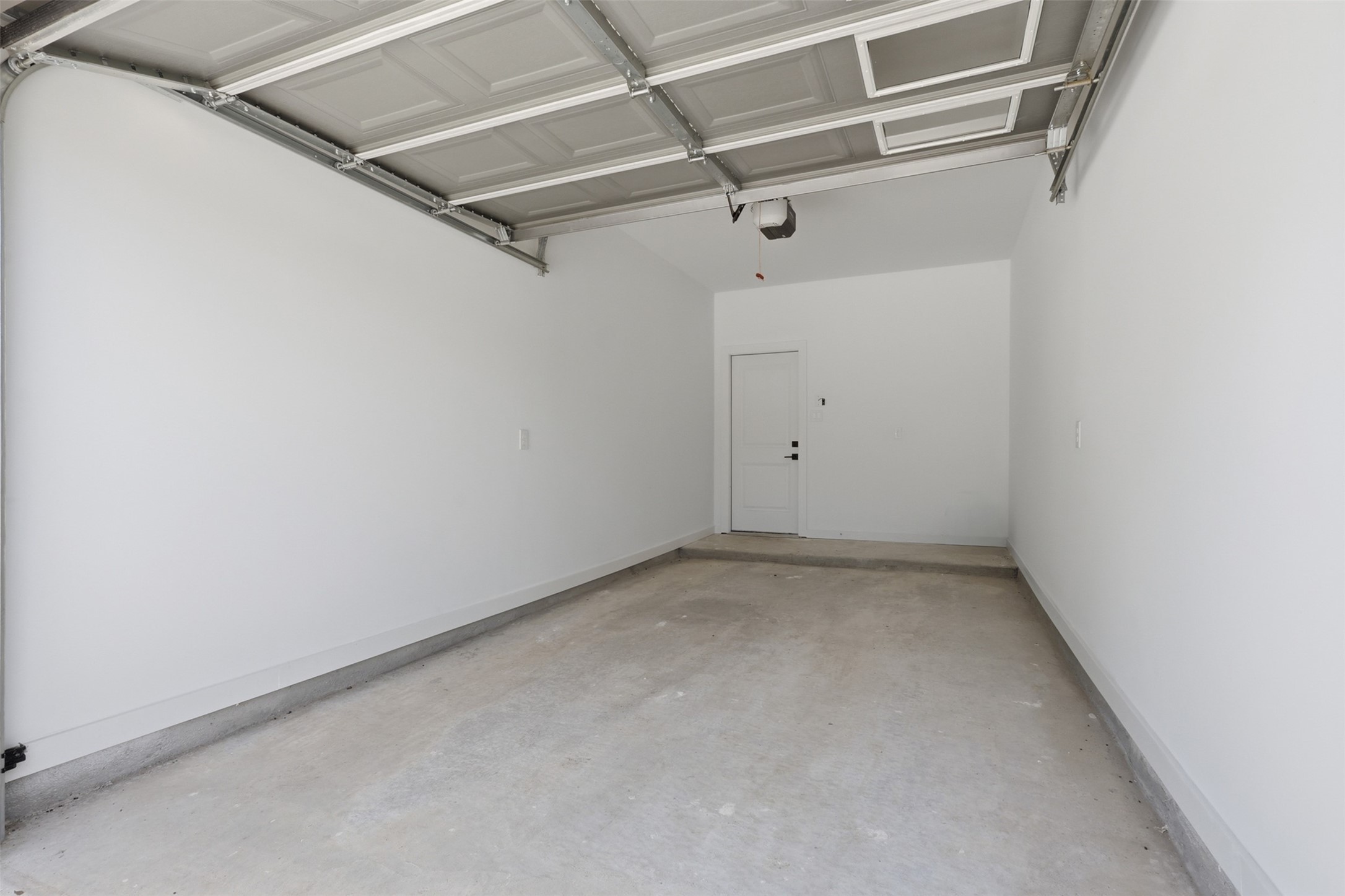5921 Mountwood Street B Property Photo 7