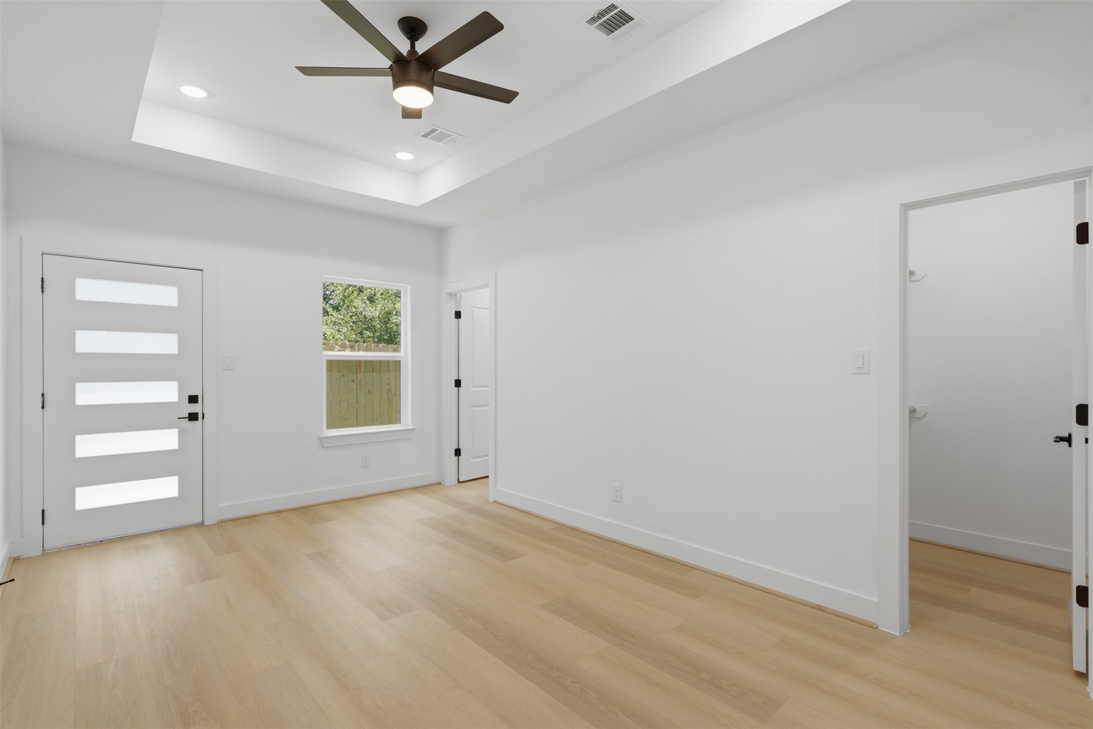 5921 Mountwood Street B Property Photo 15