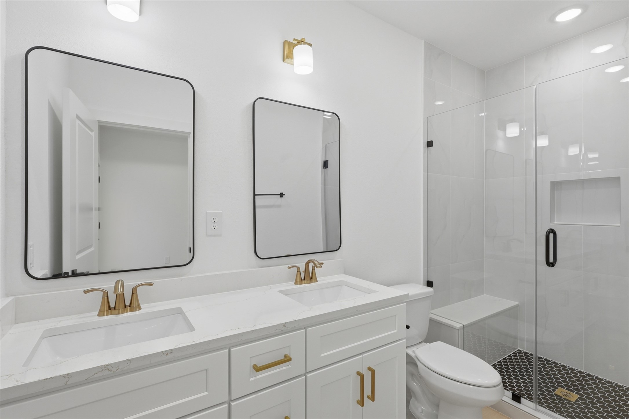 5921 Mountwood Street B Property Photo 19