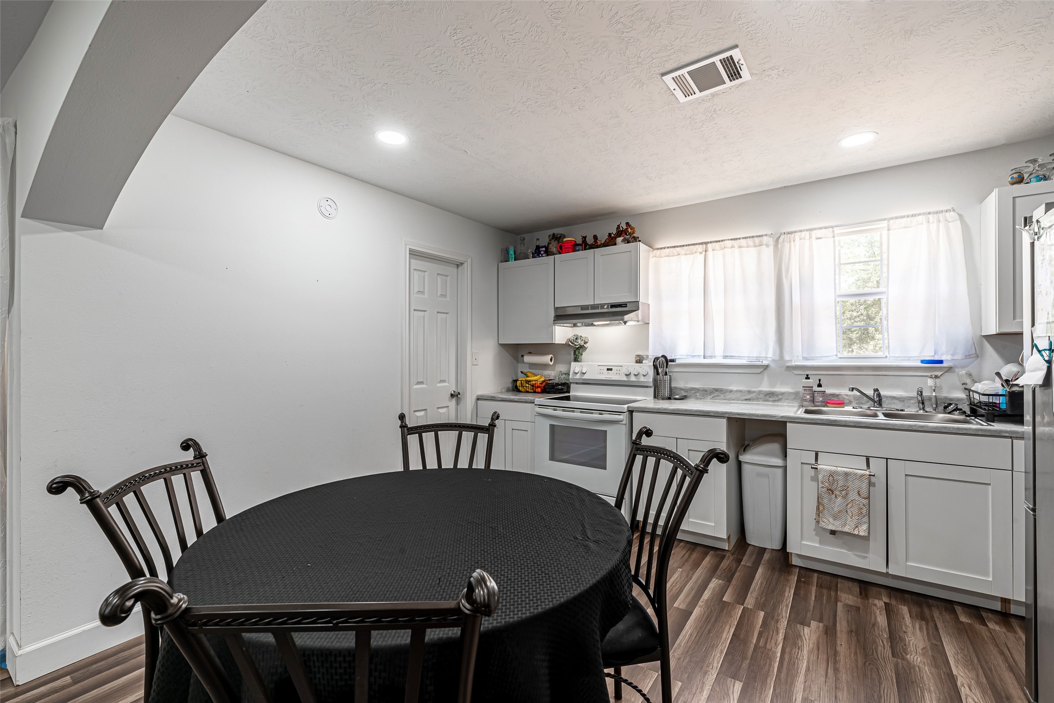 3130 Pine Road Property Photo 12