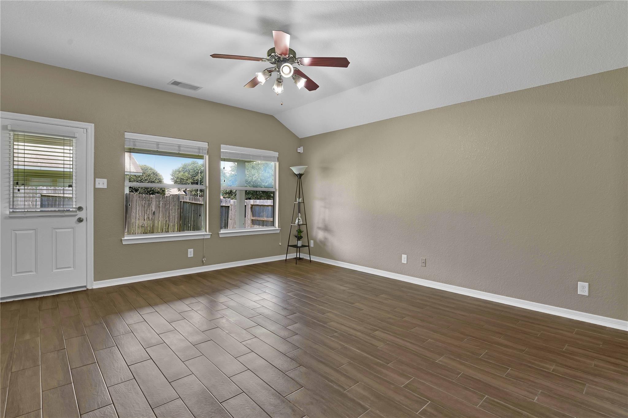 723 Pequin Road Property Photo 16
