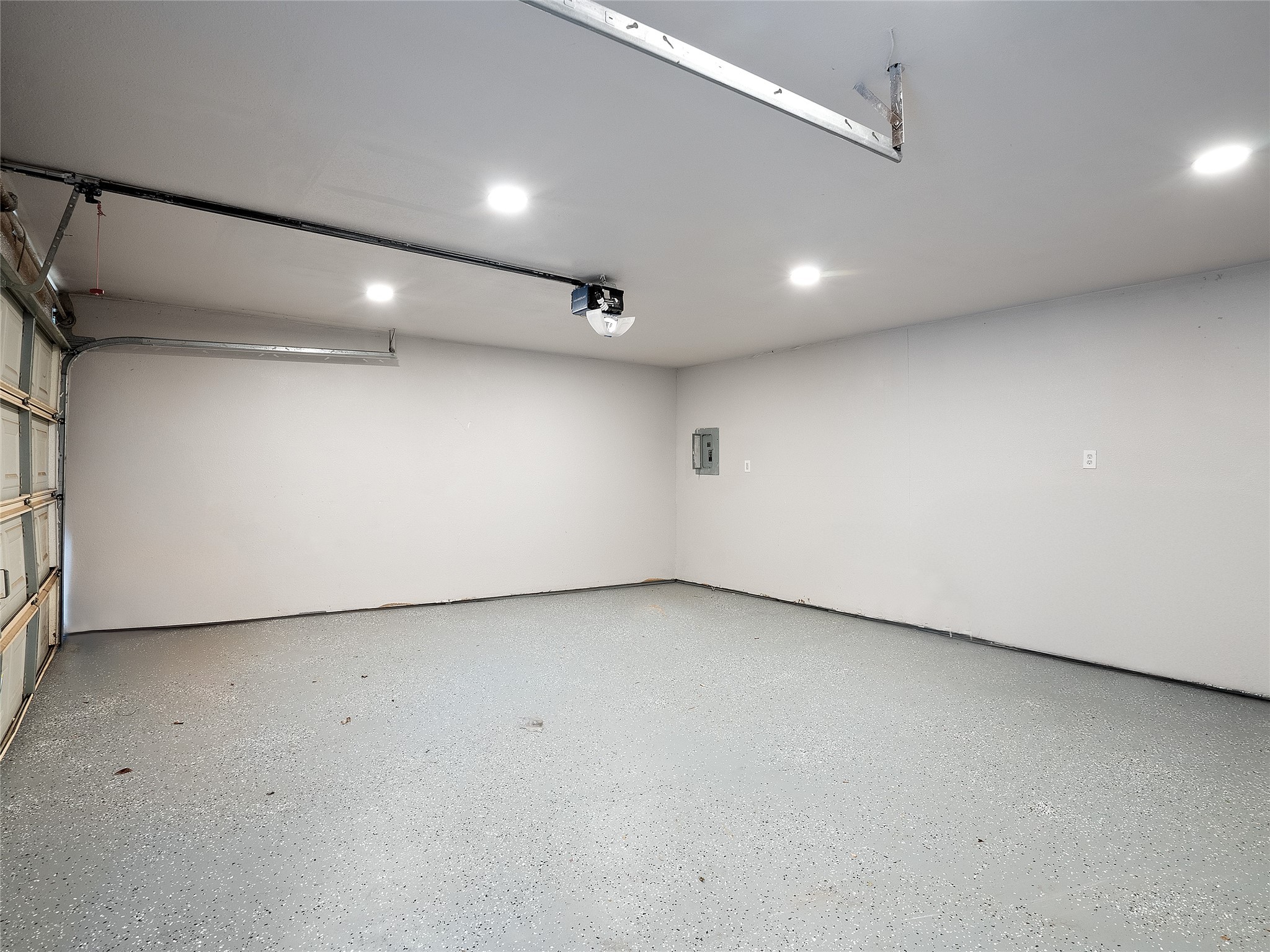 9403 Timberside Drive Property Photo 4