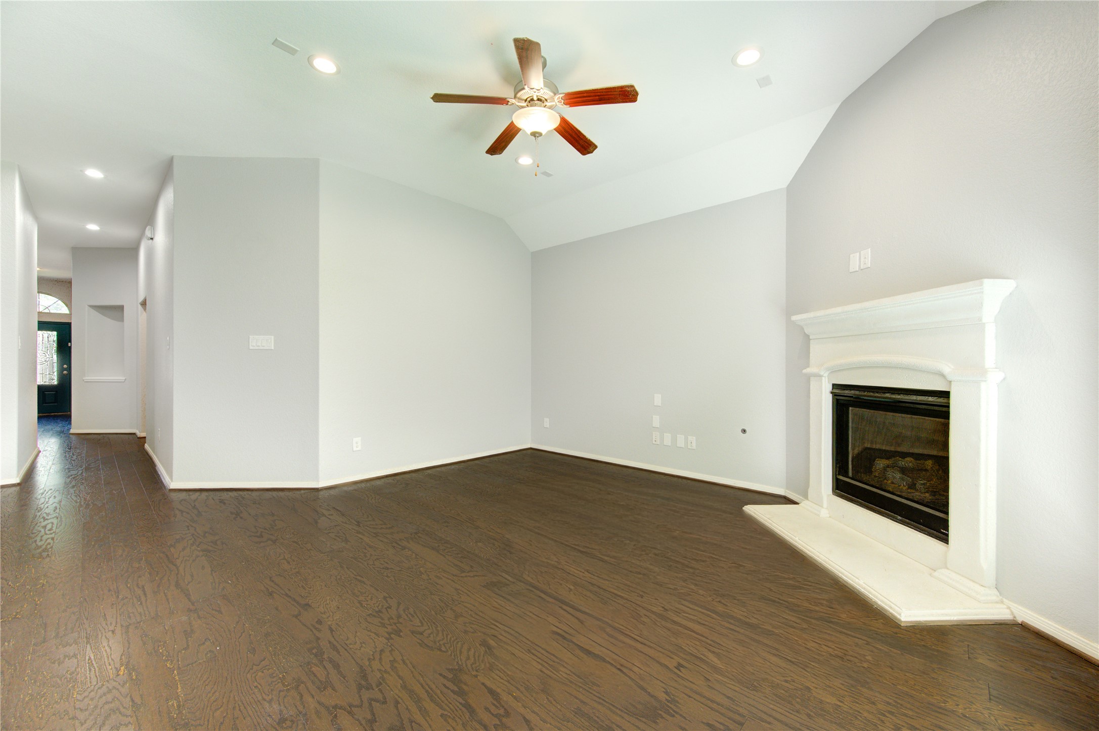 9802 Massanutten Lane Property Photo 16