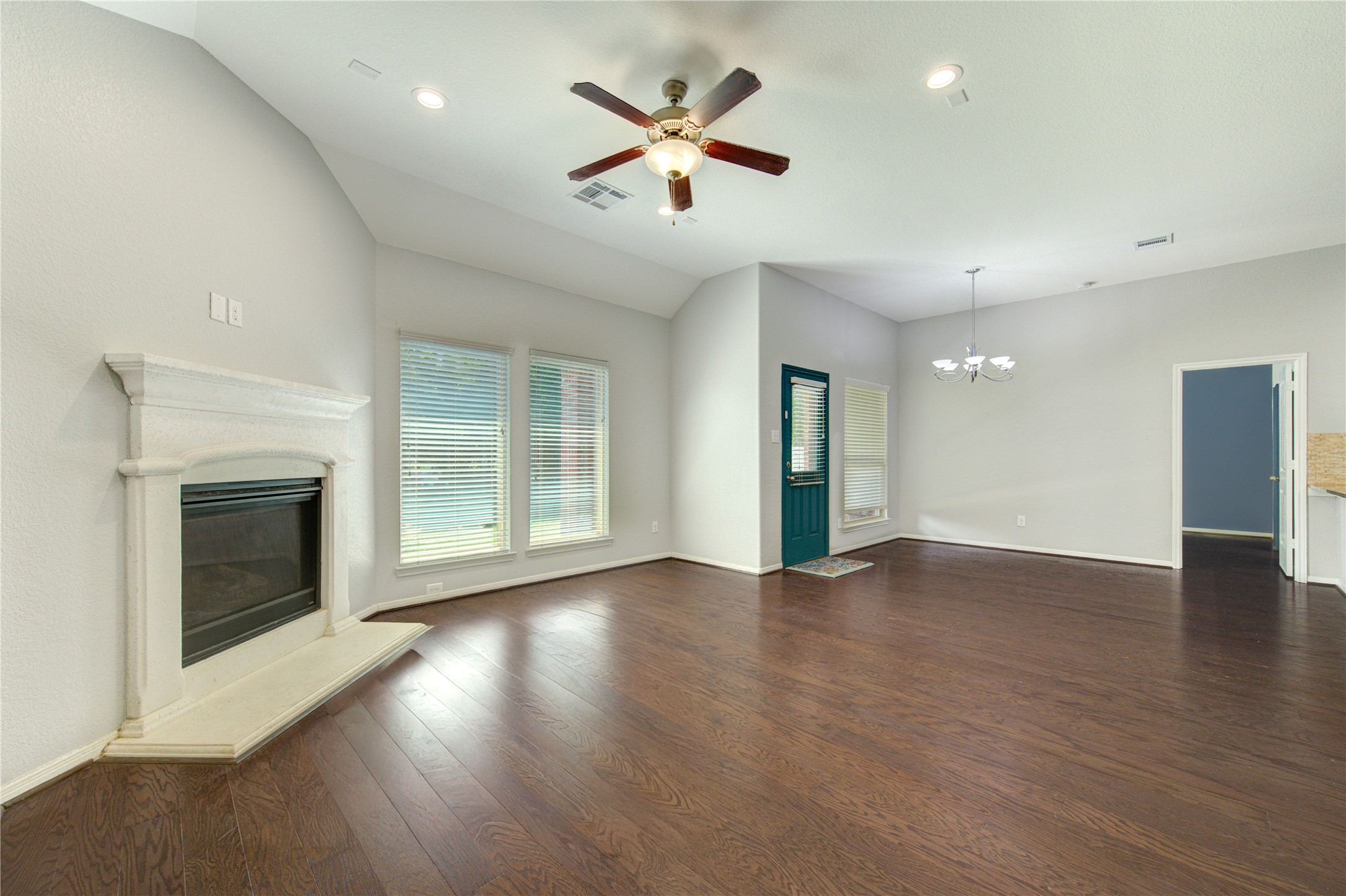 9802 Massanutten Lane Property Photo 18