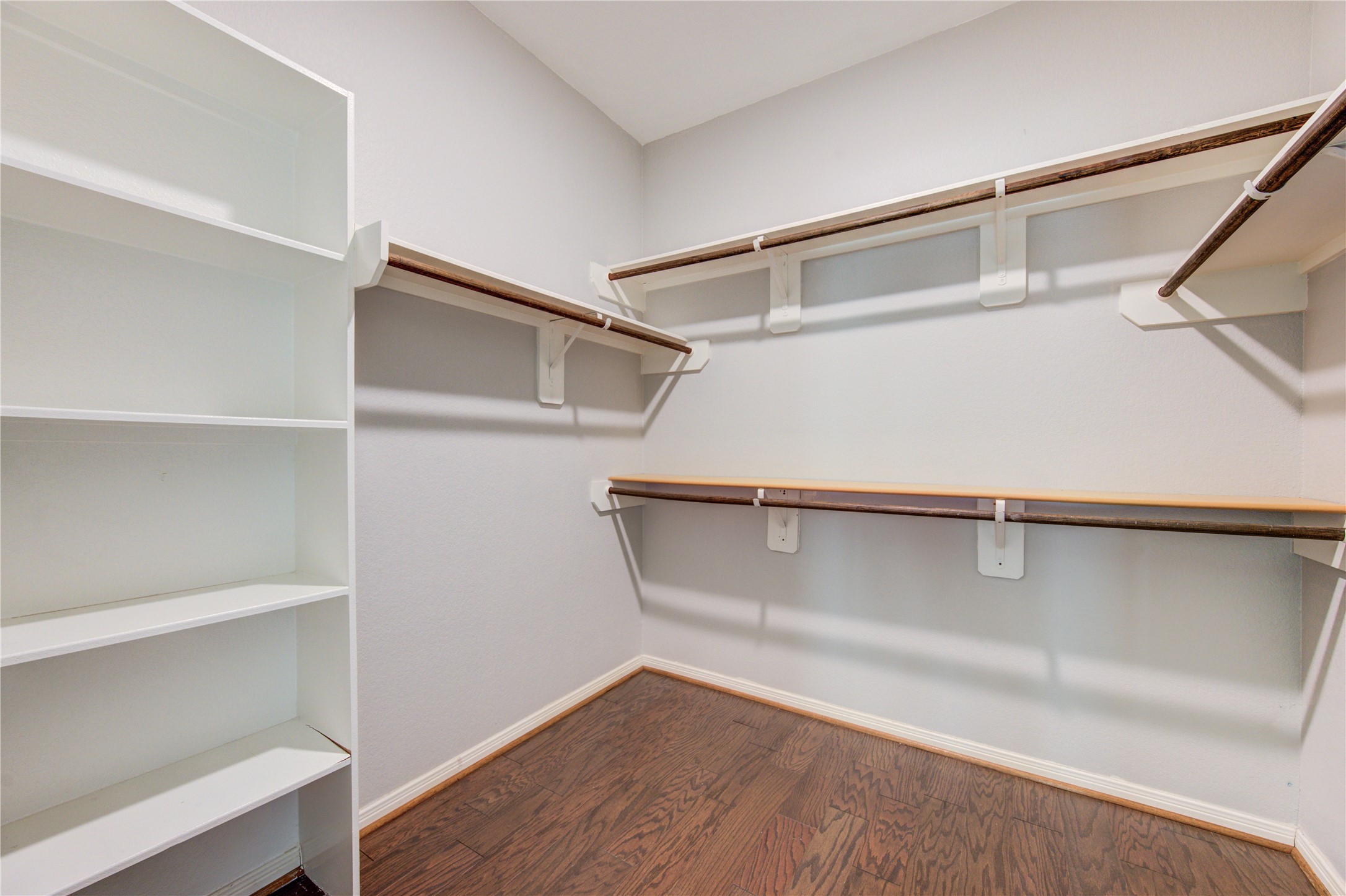 9802 Massanutten Lane Property Photo 32