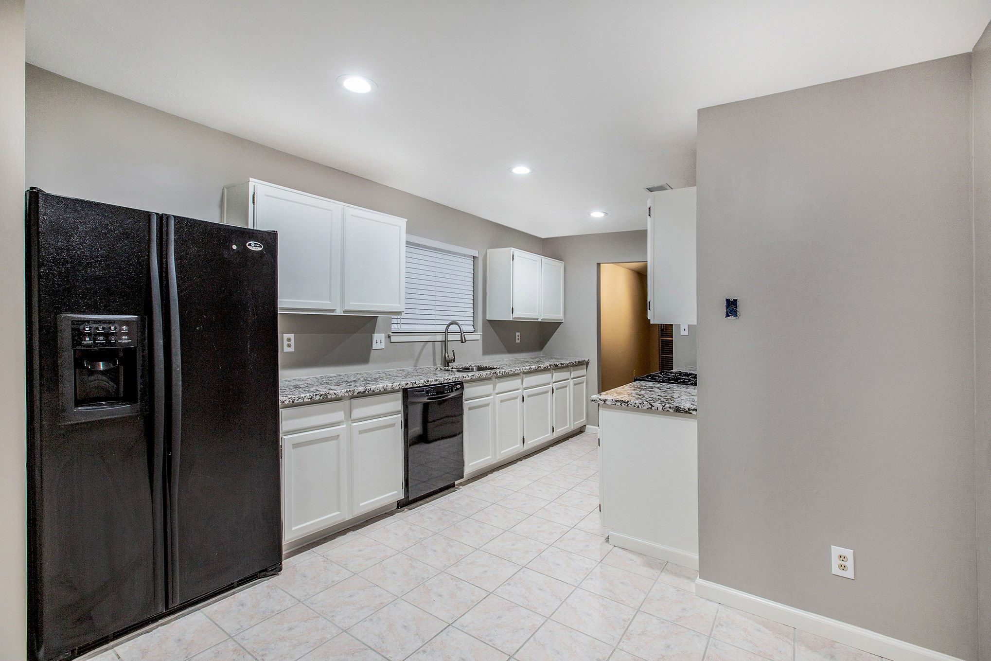 17002 Sky Blue Place Property Photo 3