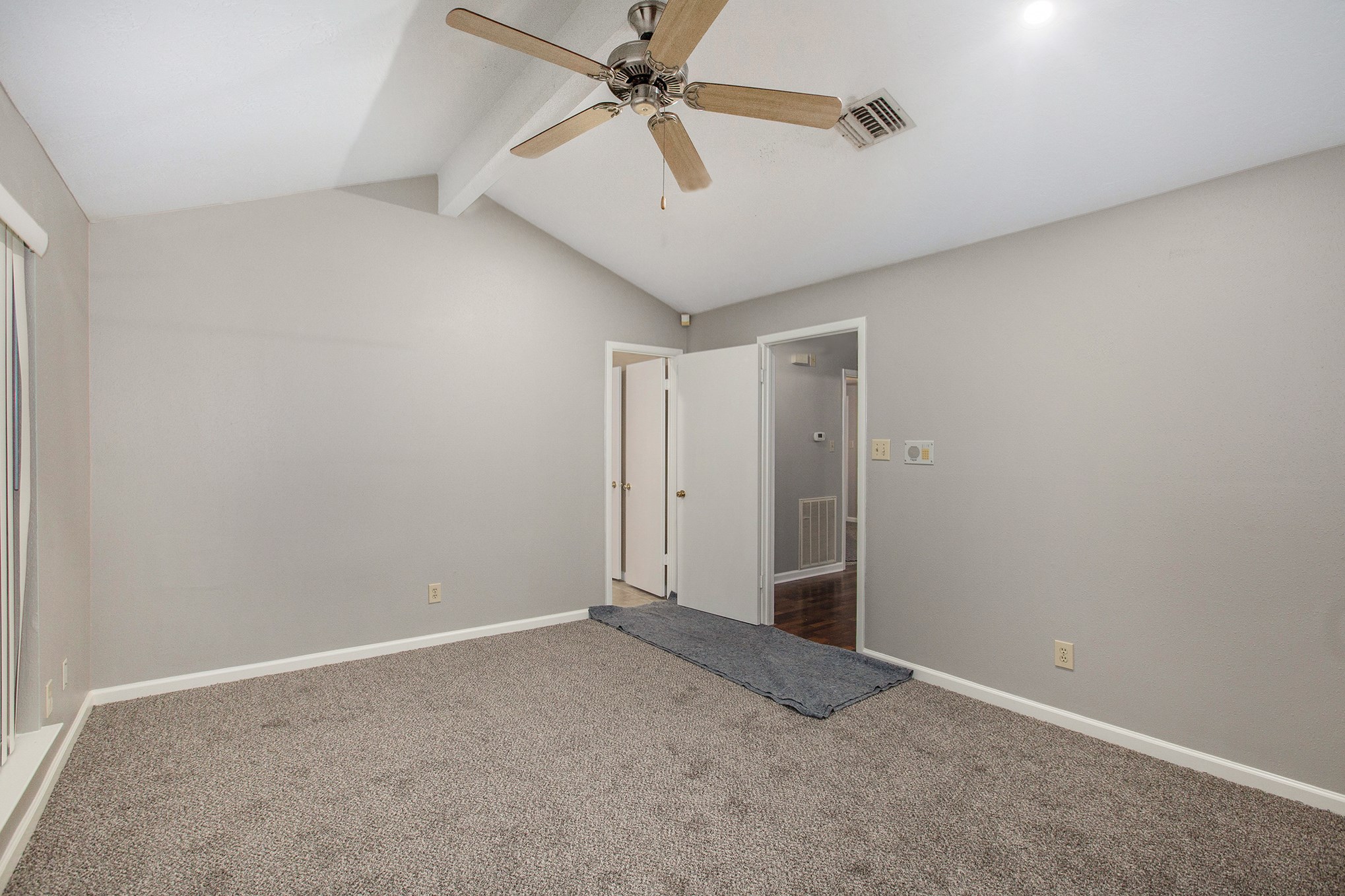 17002 Sky Blue Place Property Photo 8