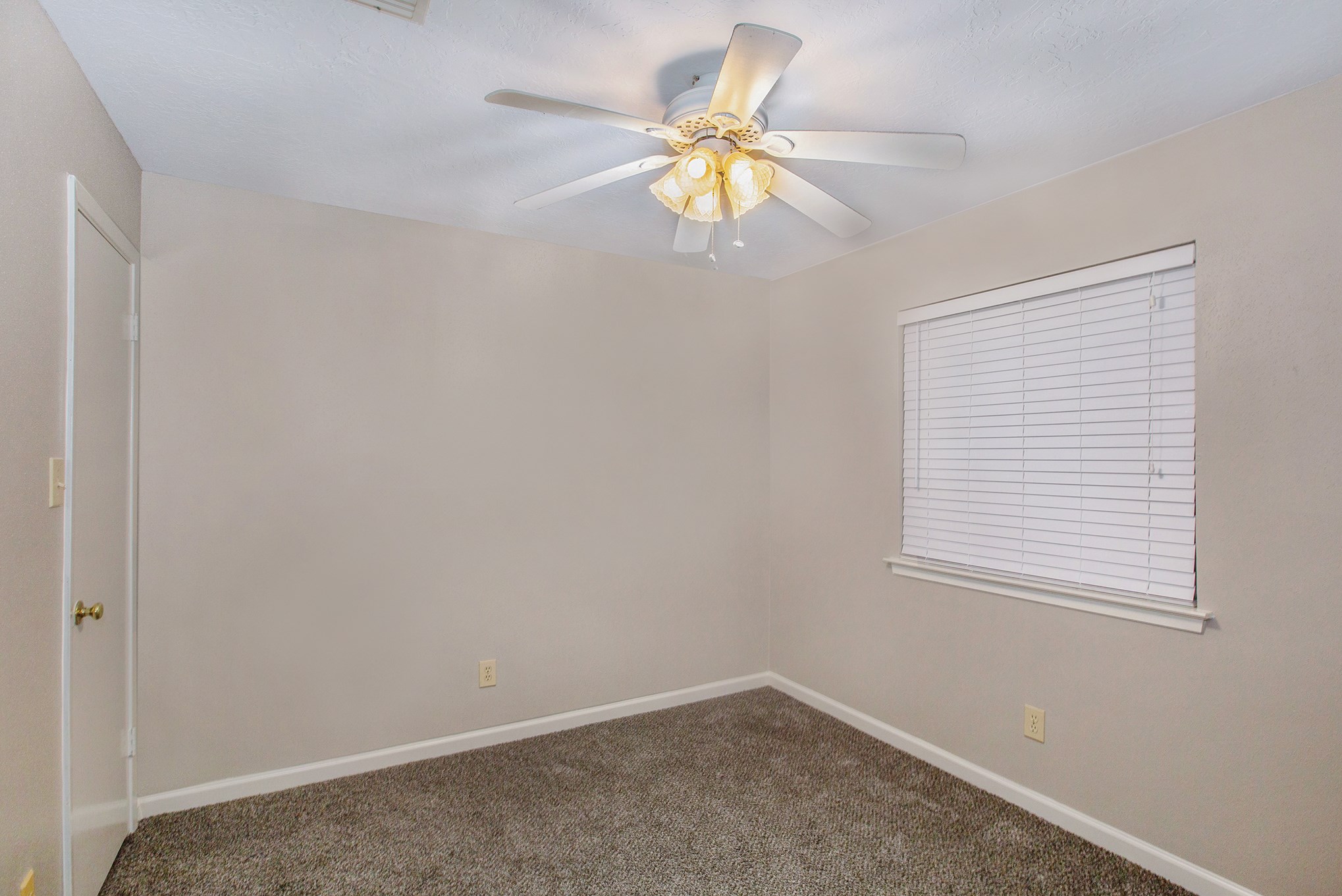 17002 Sky Blue Place Property Photo 12